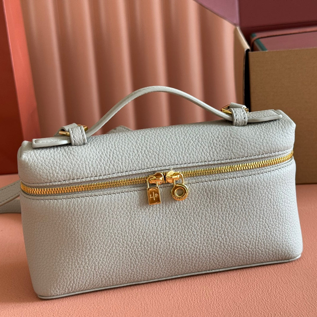 LuxluxHouse Best Quality Bags Loro Piana Women