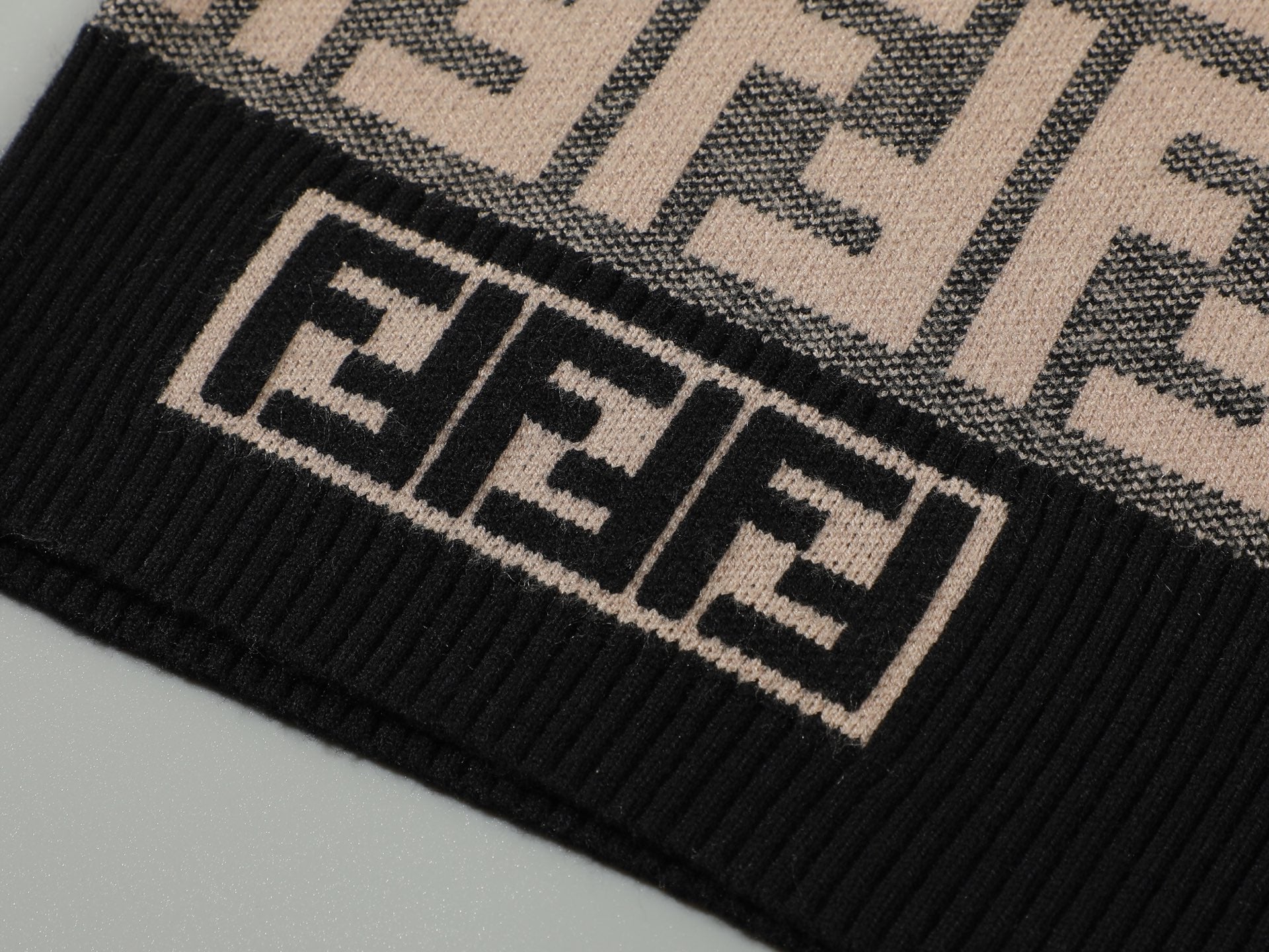 LuxluxHouse Best Quality Clothes Fendi Hoodie & Sweater