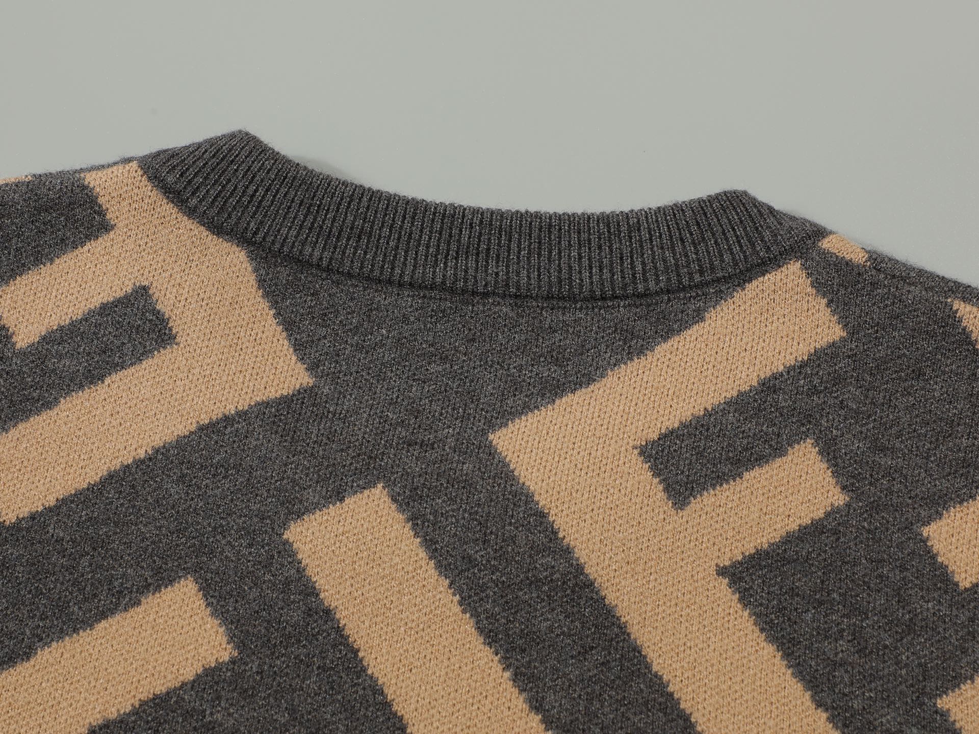 LuxluxHouse Best Quality Clothes Fendi Hoodie & Sweater