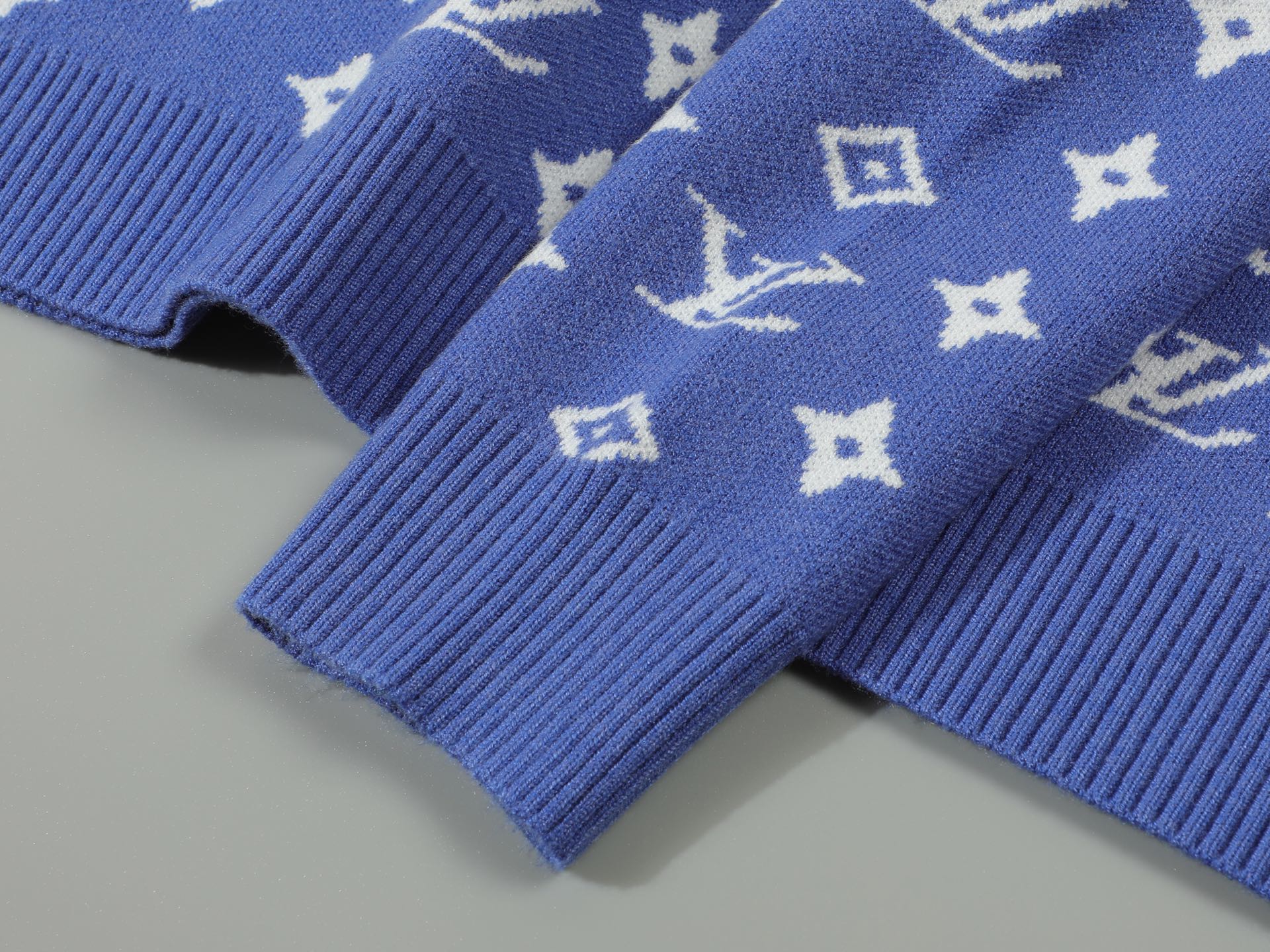 LuxluxHouse Best Quality Clothes Hoodie & Sweater Louis Vuitton