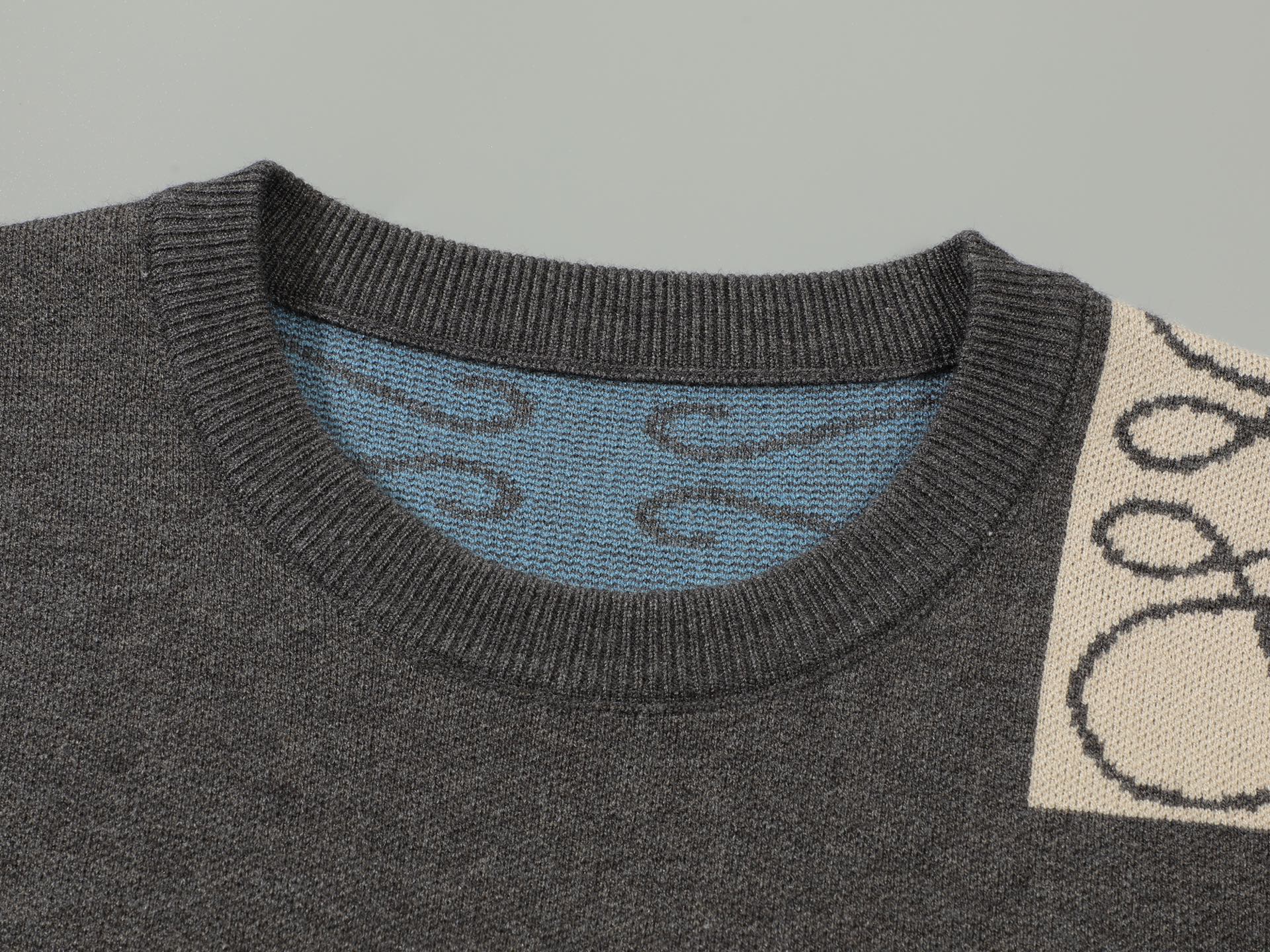 LuxluxHouse Best Quality Clothes Hoodie & Sweater Loewe