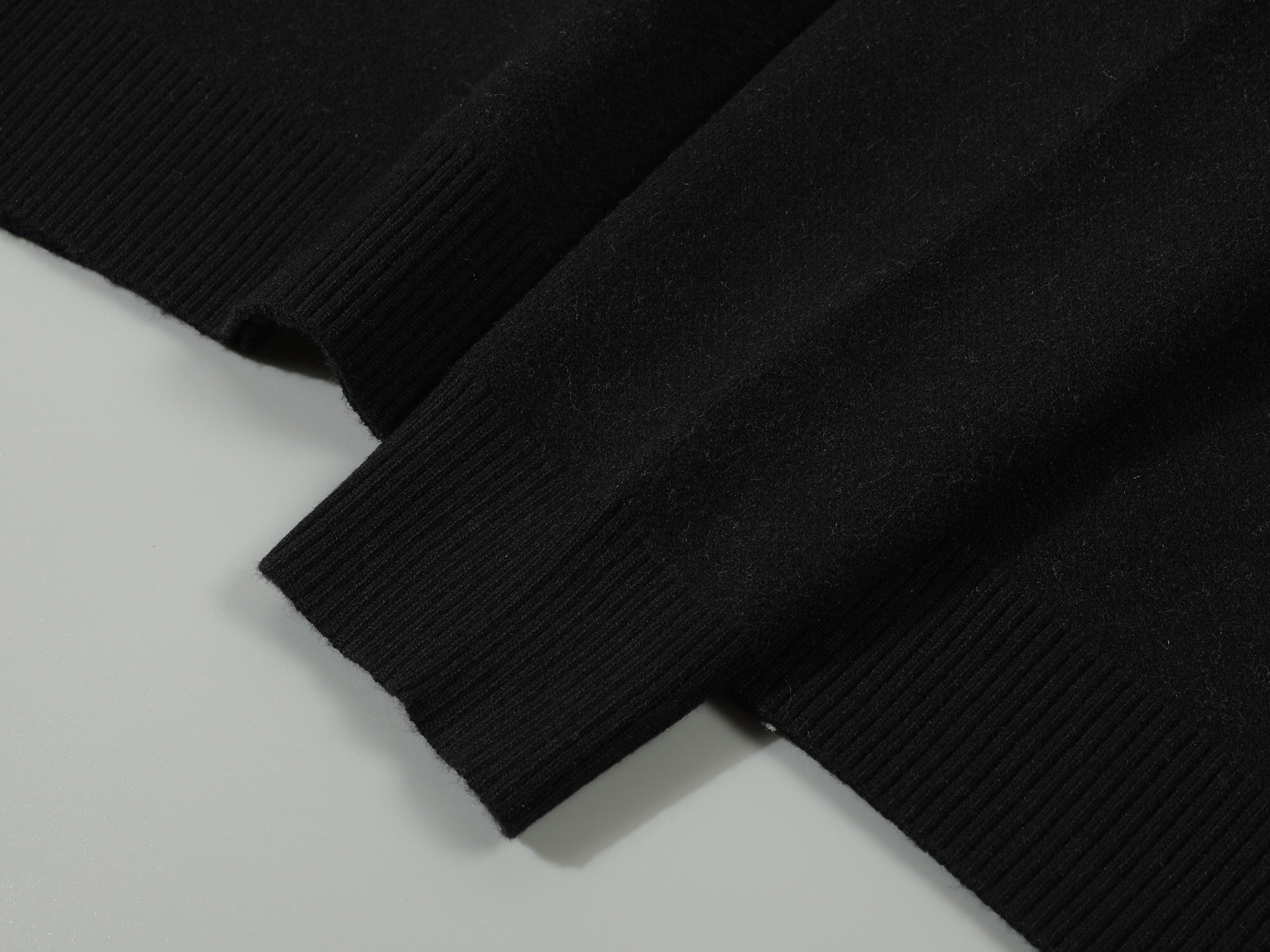 LuxluxHouse Best Quality Clothes Fendi Hoodie & Sweater