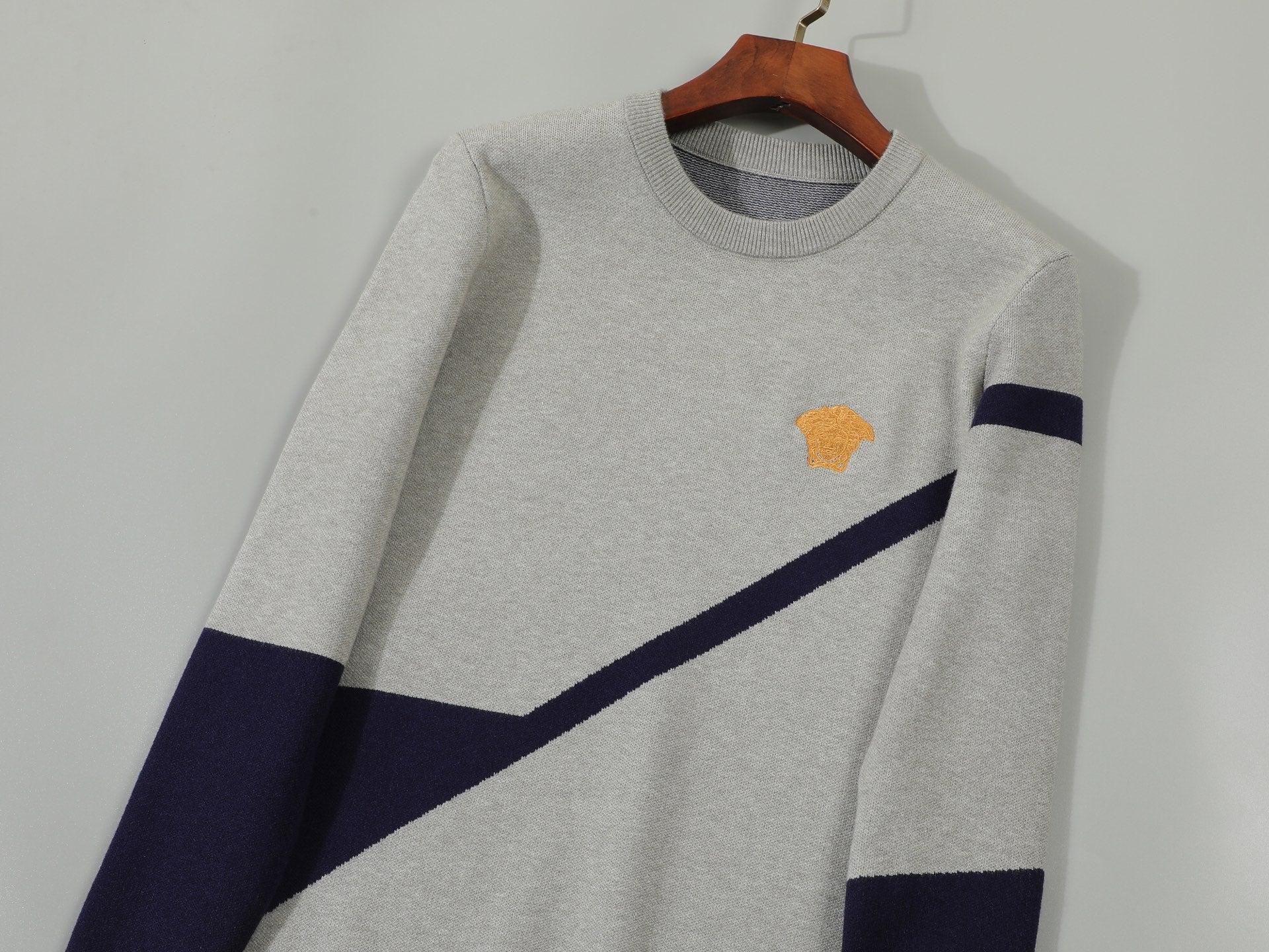 LuxluxHouse Best Quality Clothes Versace Hoodie & Sweater