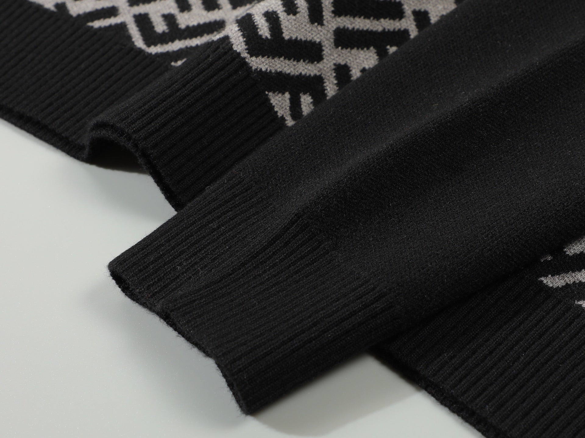 LuxluxHouse Best Quality Clothes Fendi Hoodie & Sweater