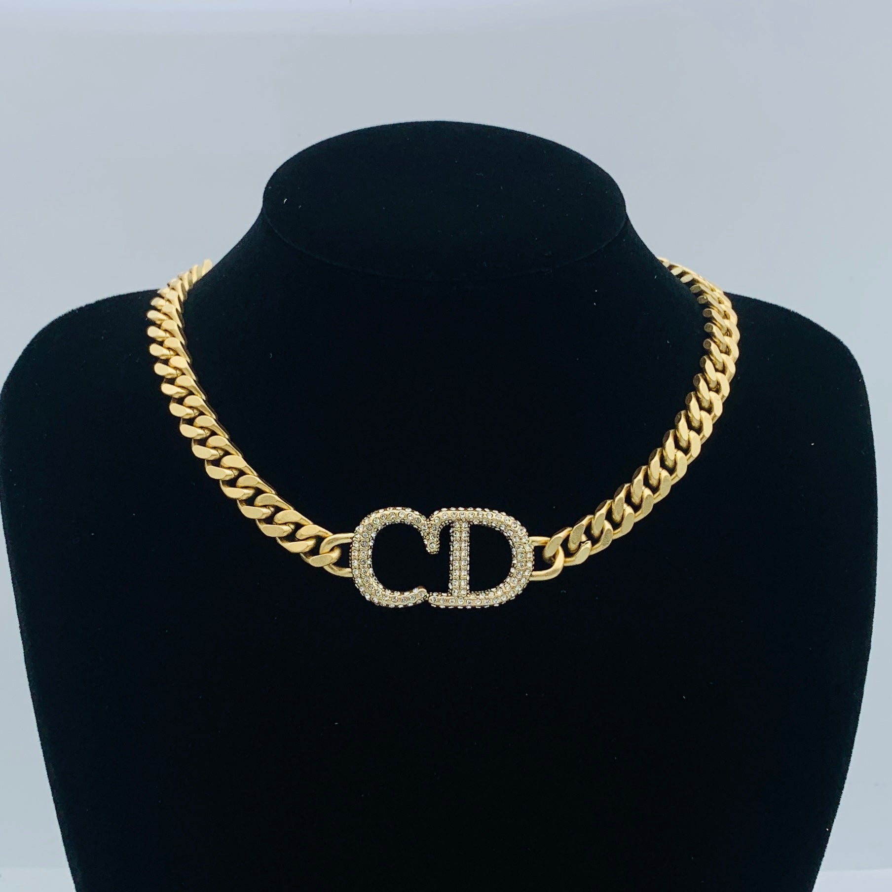 LuxluxHouse Low Price And High Quality Accessories Dior