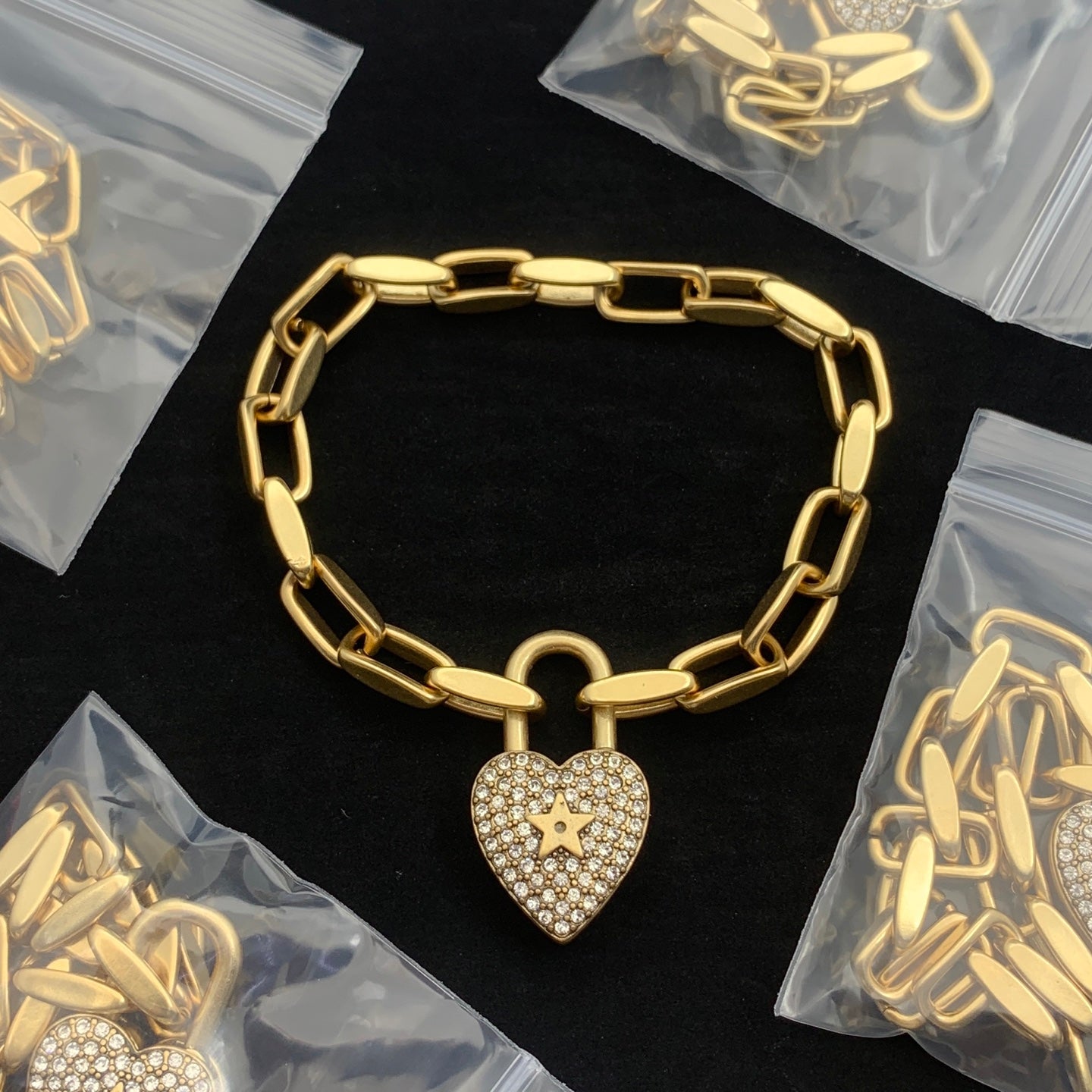 LuxluxHouse Low Price And High Quality Accessories Dior