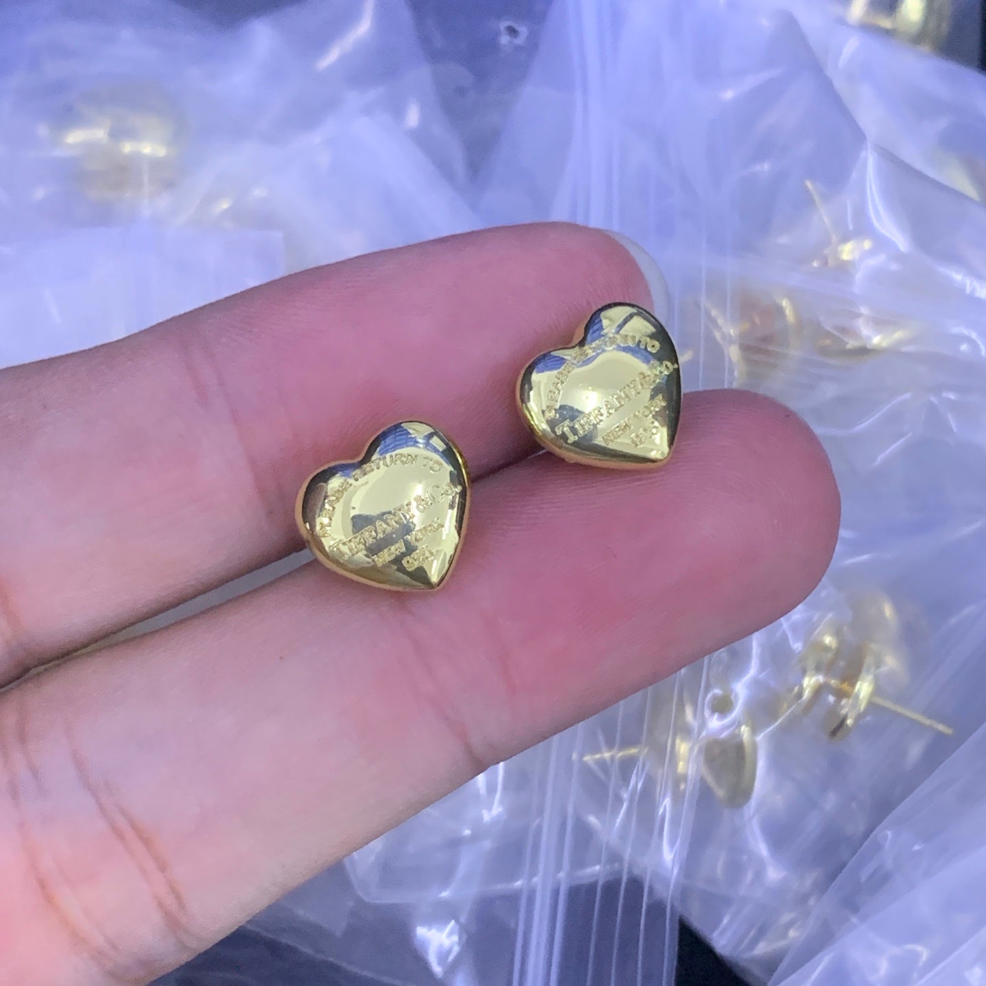 LuxluxHouse Low Price And High Quality Accessories Tiffany