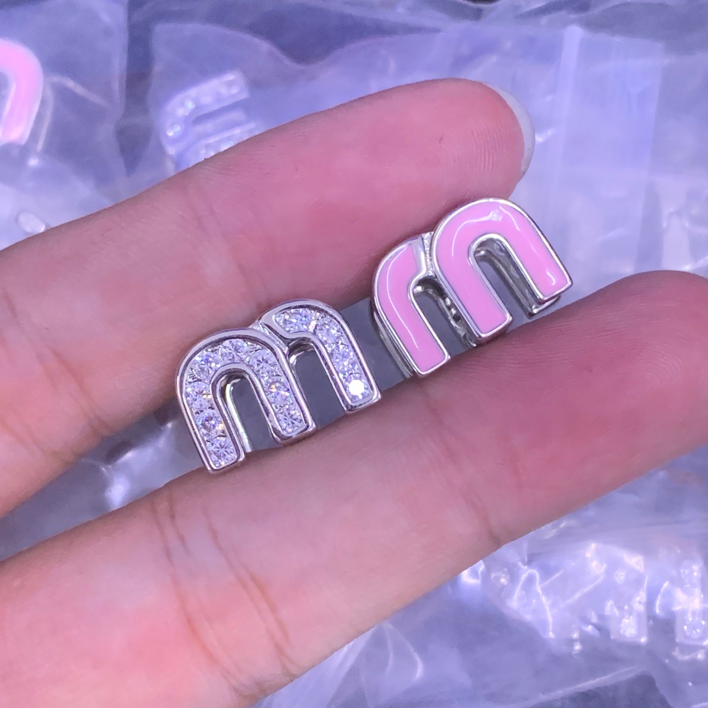 LuxluxHouse Low Price And High Quality Accessories Miu Miu