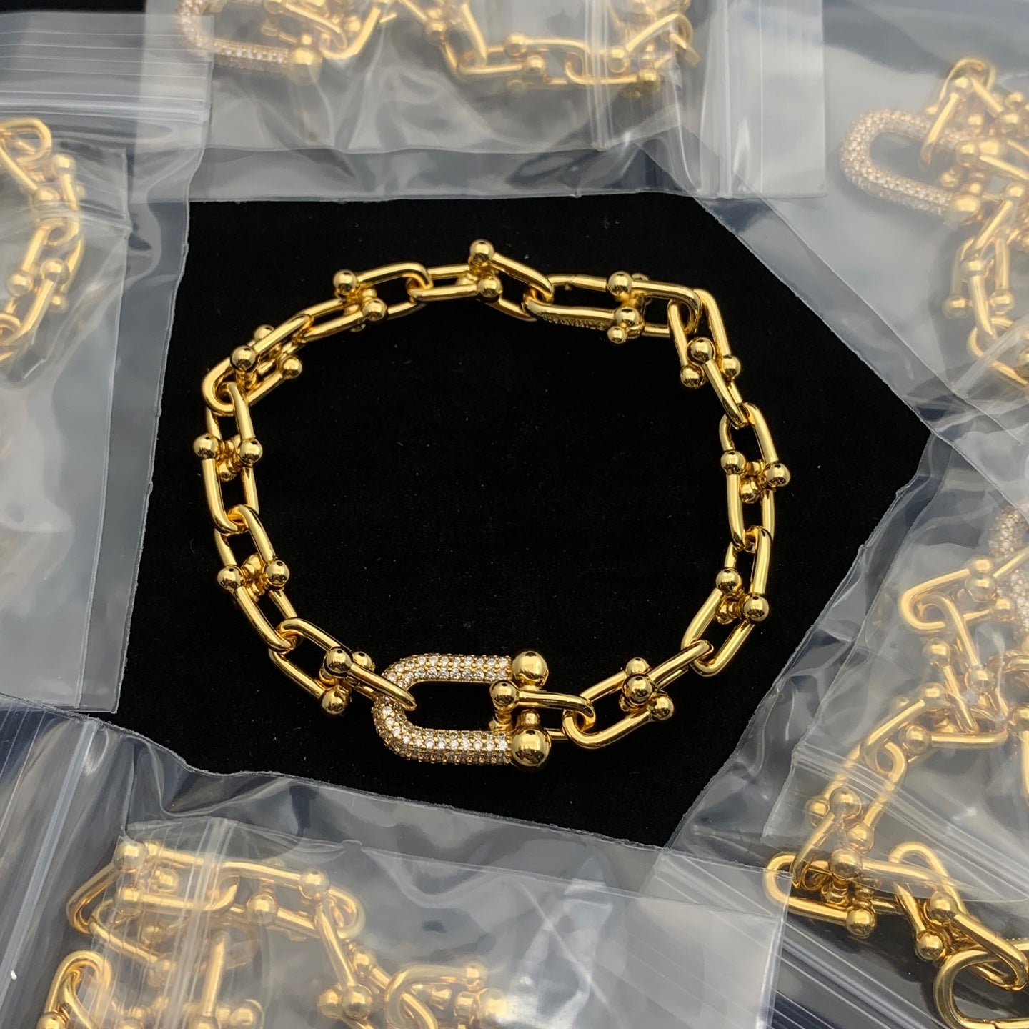 LuxluxHouse Low Price And High Quality Accessories Tiffany