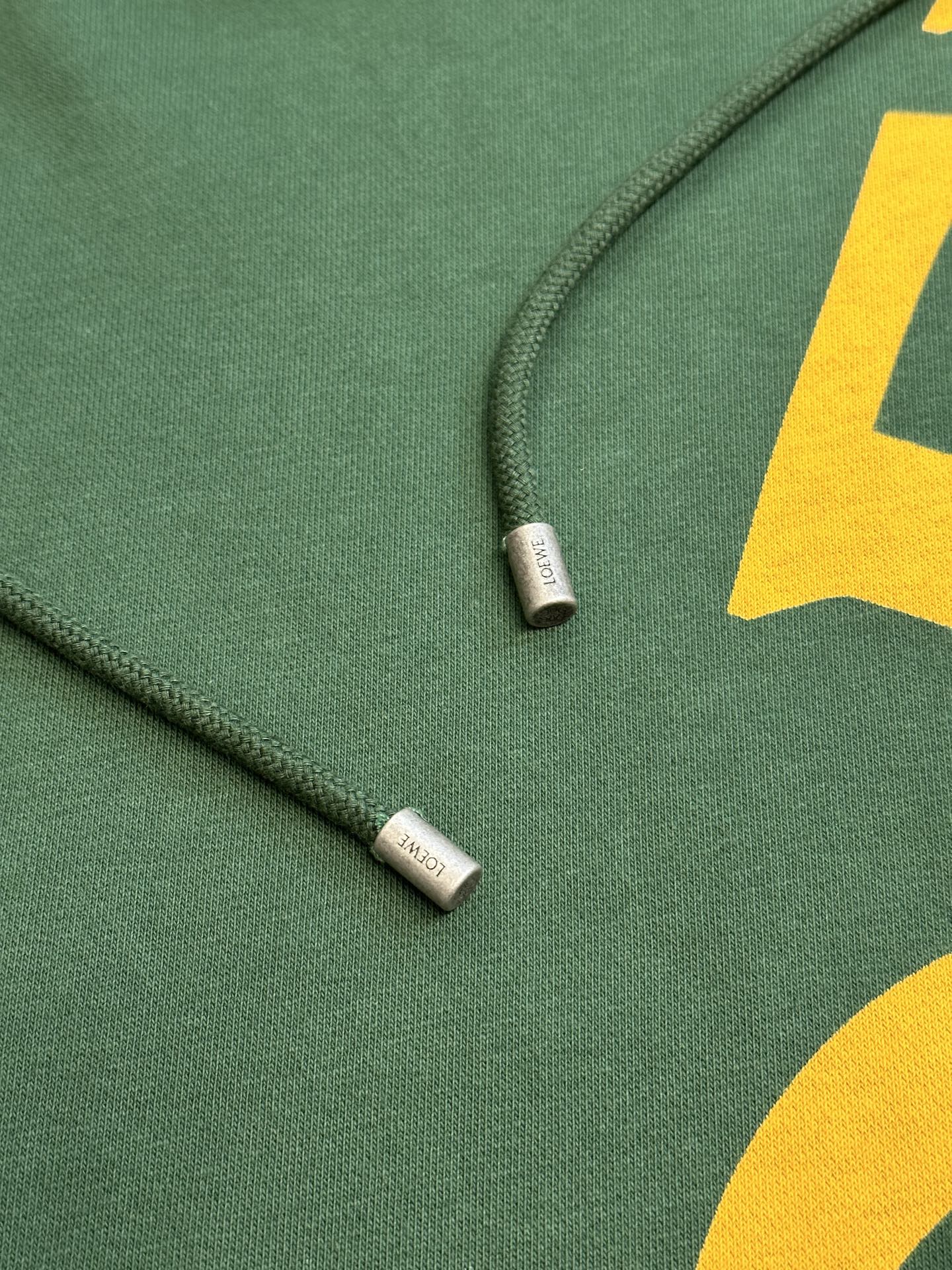 LuxluxHouse Best Quality Clothes Hoodie & Sweater Loewe