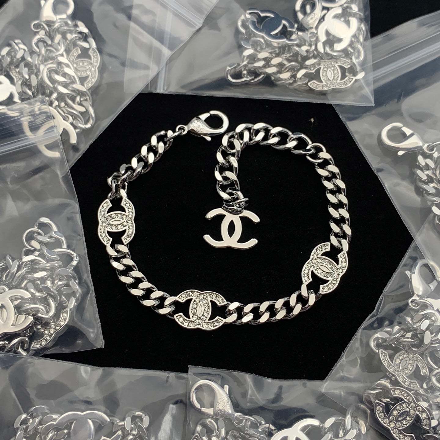 LuxluxHouse Low Price And High Quality Accessories Chanel