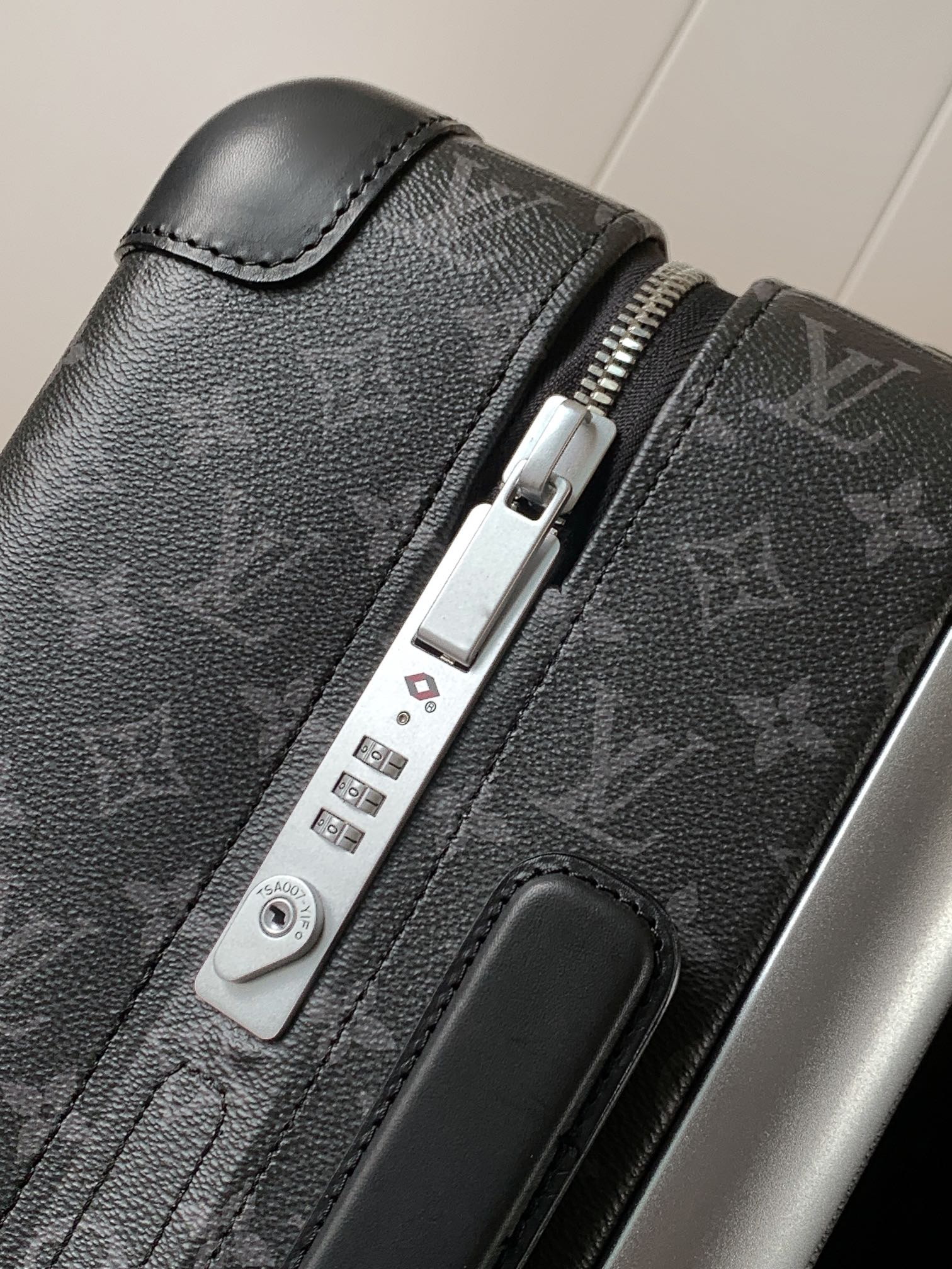 LuxluxHouse Best Quality Bags Luggage Louis Vuitton Men