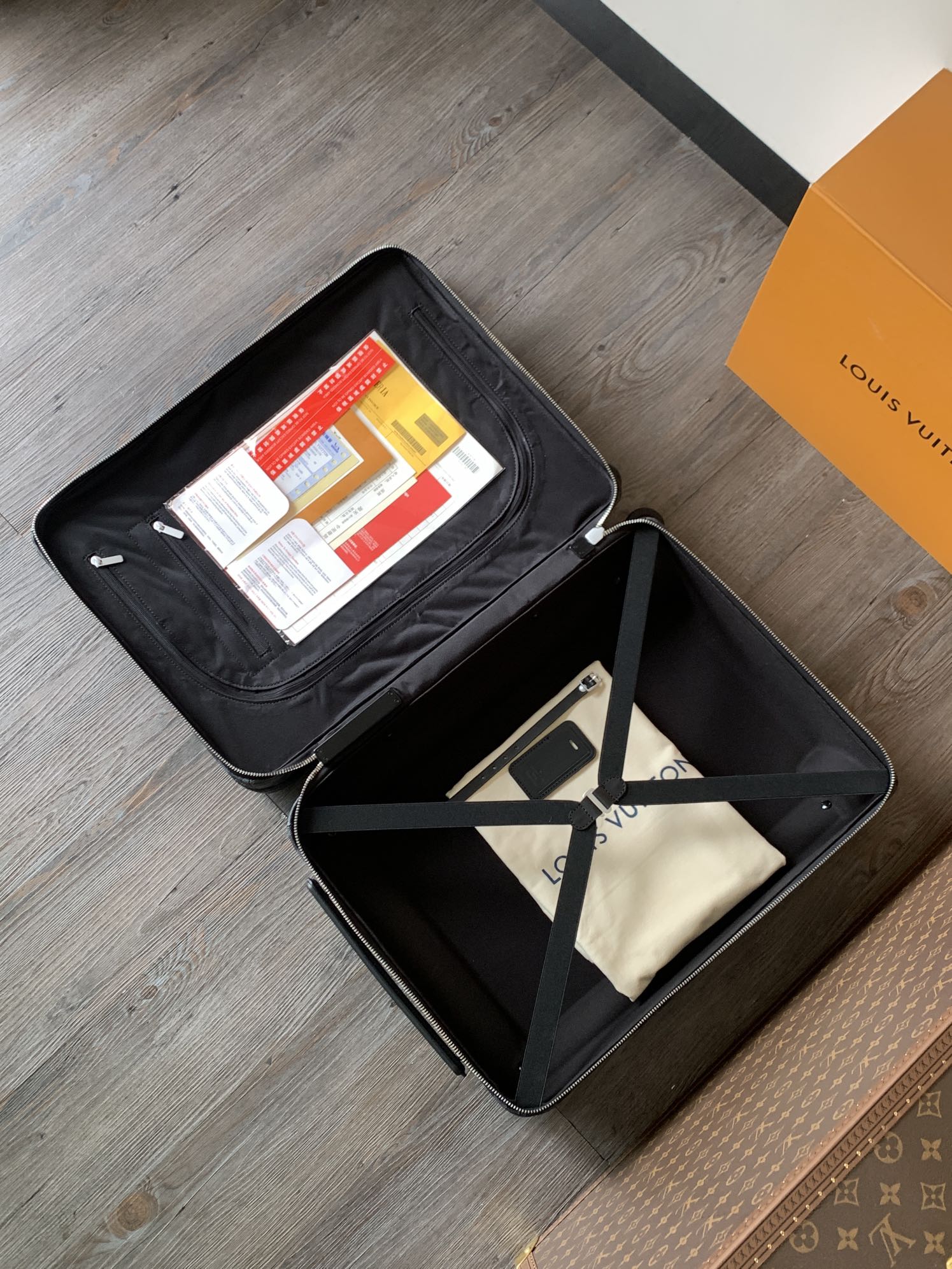 LuxluxHouse Best Quality Bags Luggage Louis Vuitton Men