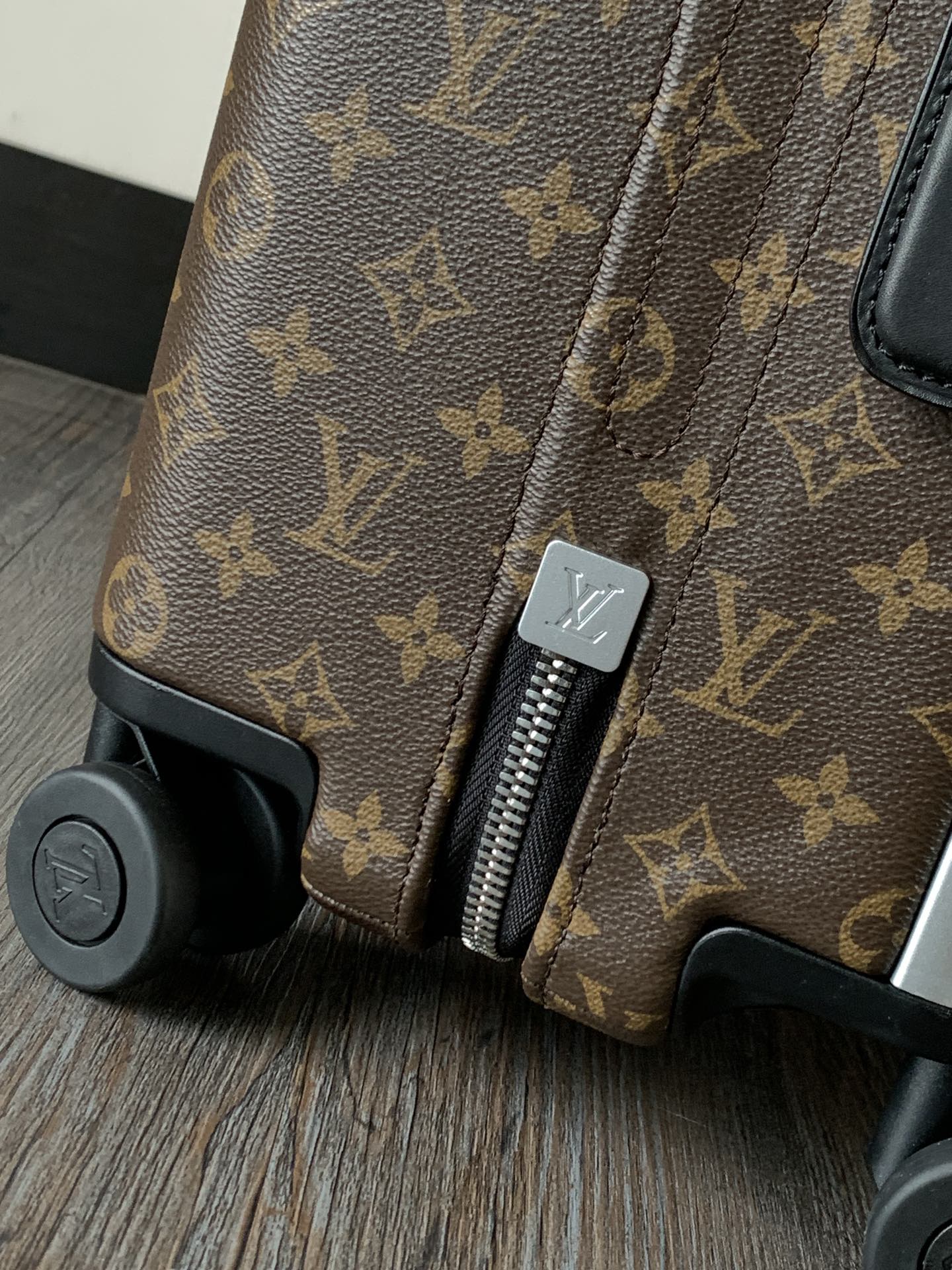 LuxluxHouse Best Quality Bags Luggage Louis Vuitton Men