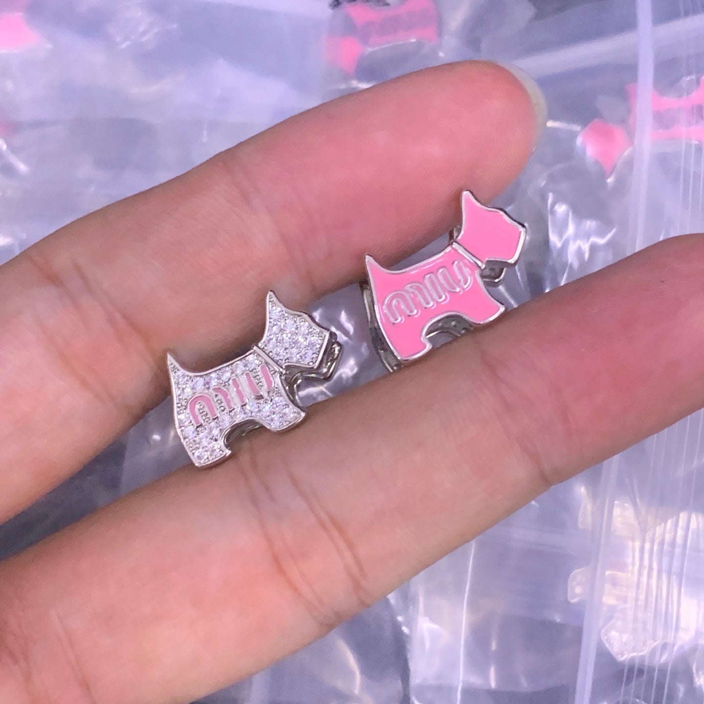 LuxluxHouse Low Price And High Quality Accessories Miu Miu