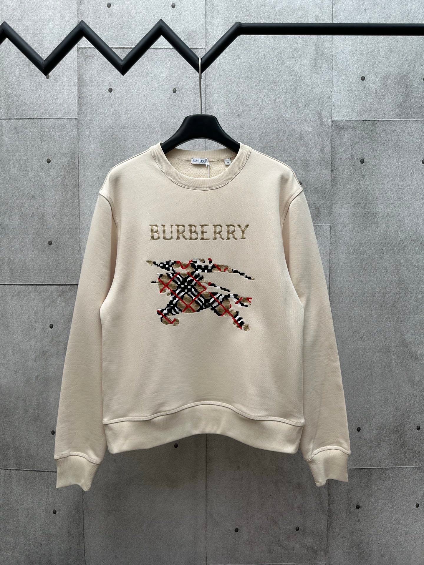 LuxluxHouse Best Quality Clothes Burberry Hoodie & Sweater