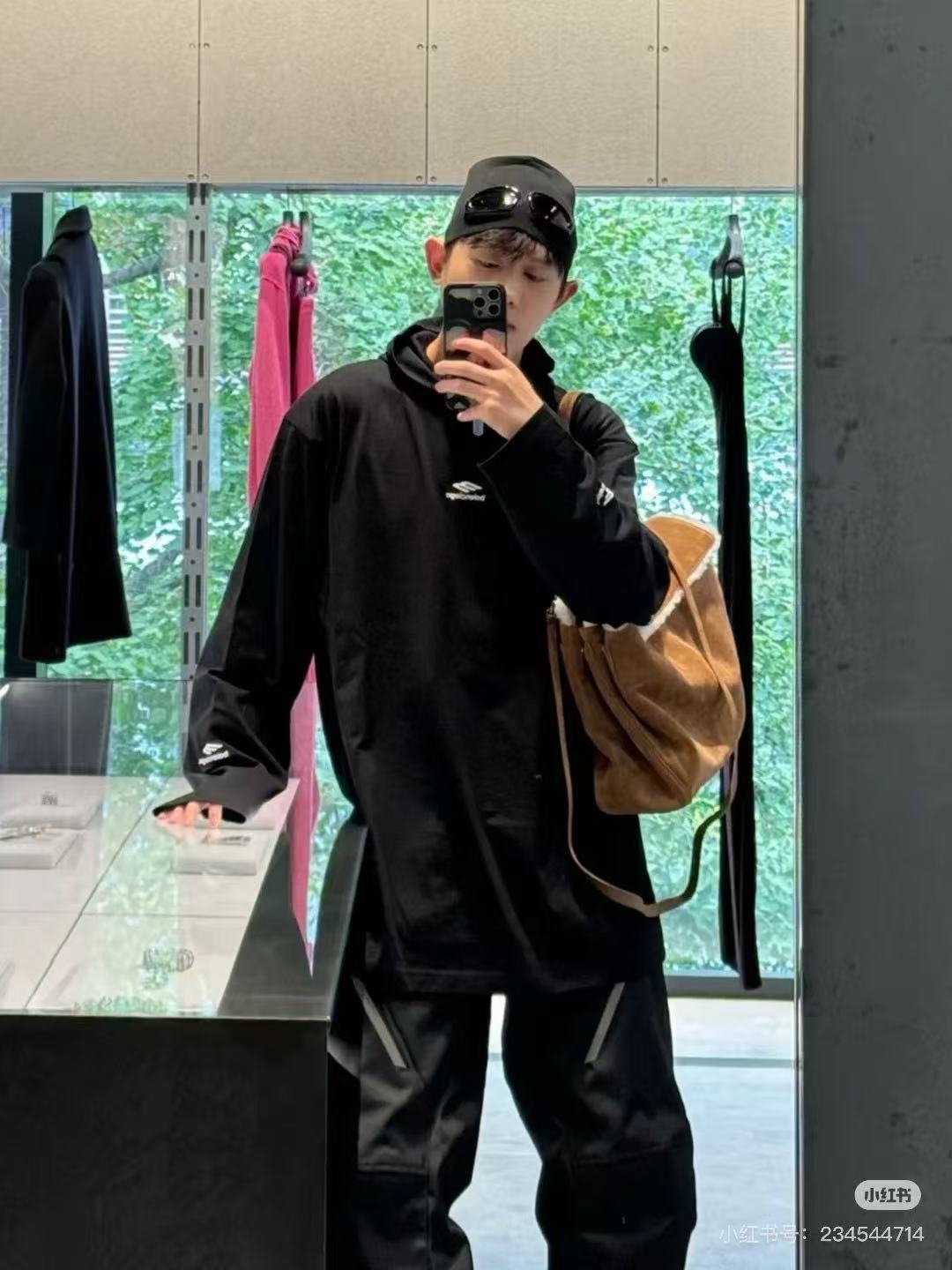 LuxluxHouse Best Quality Clothes Balenciaga T-shirt