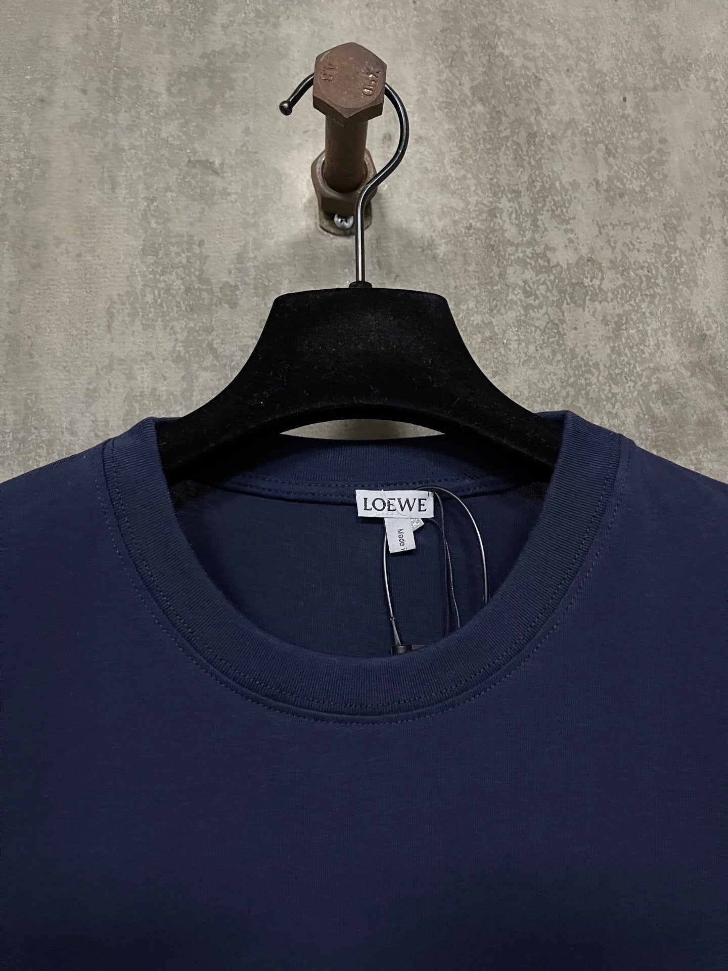LuxluxHouse Best Quality Clothes T-shirt Loewe