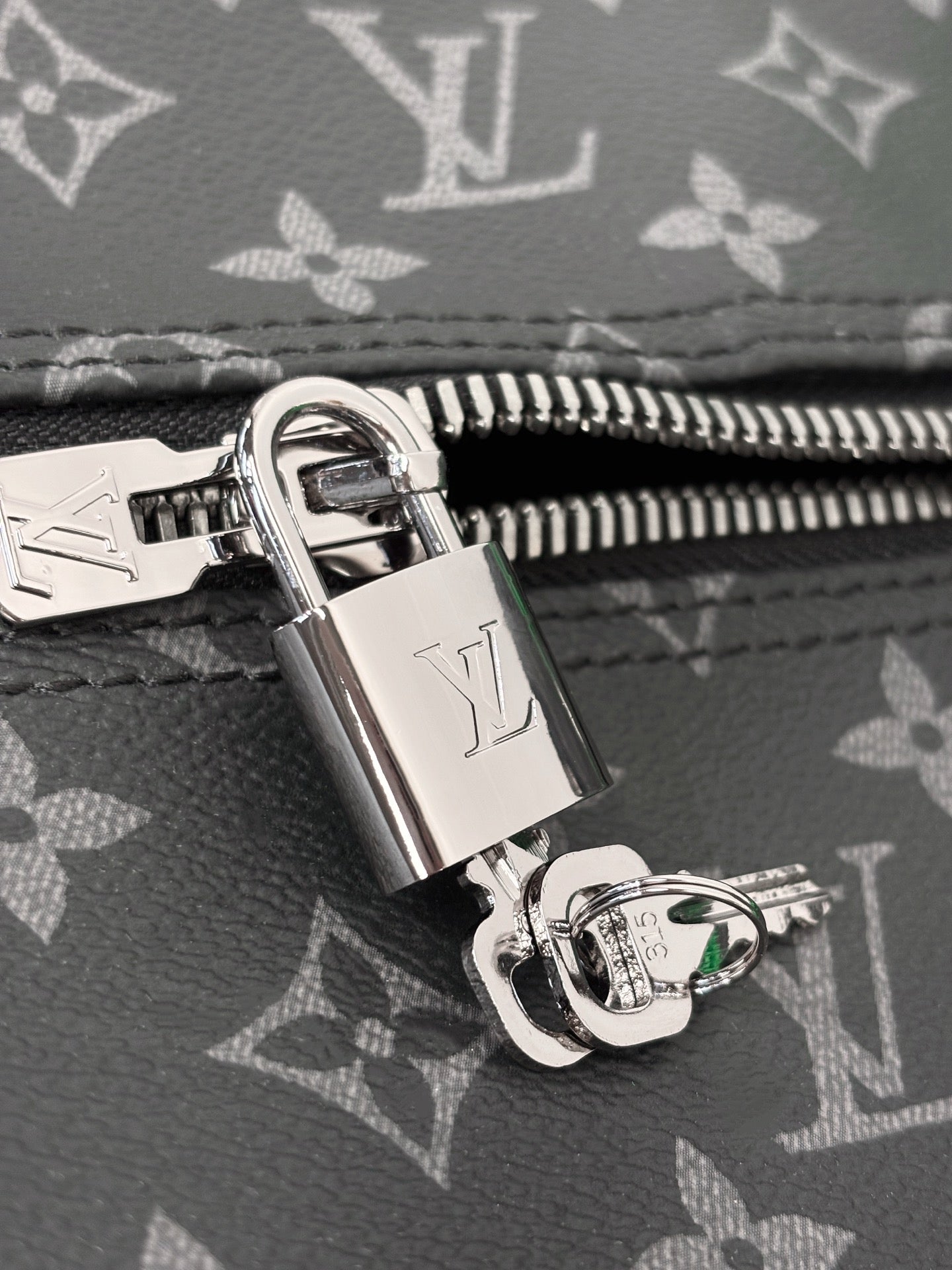 LuxluxHouse Best Quality Bags Louis Vuitton Men