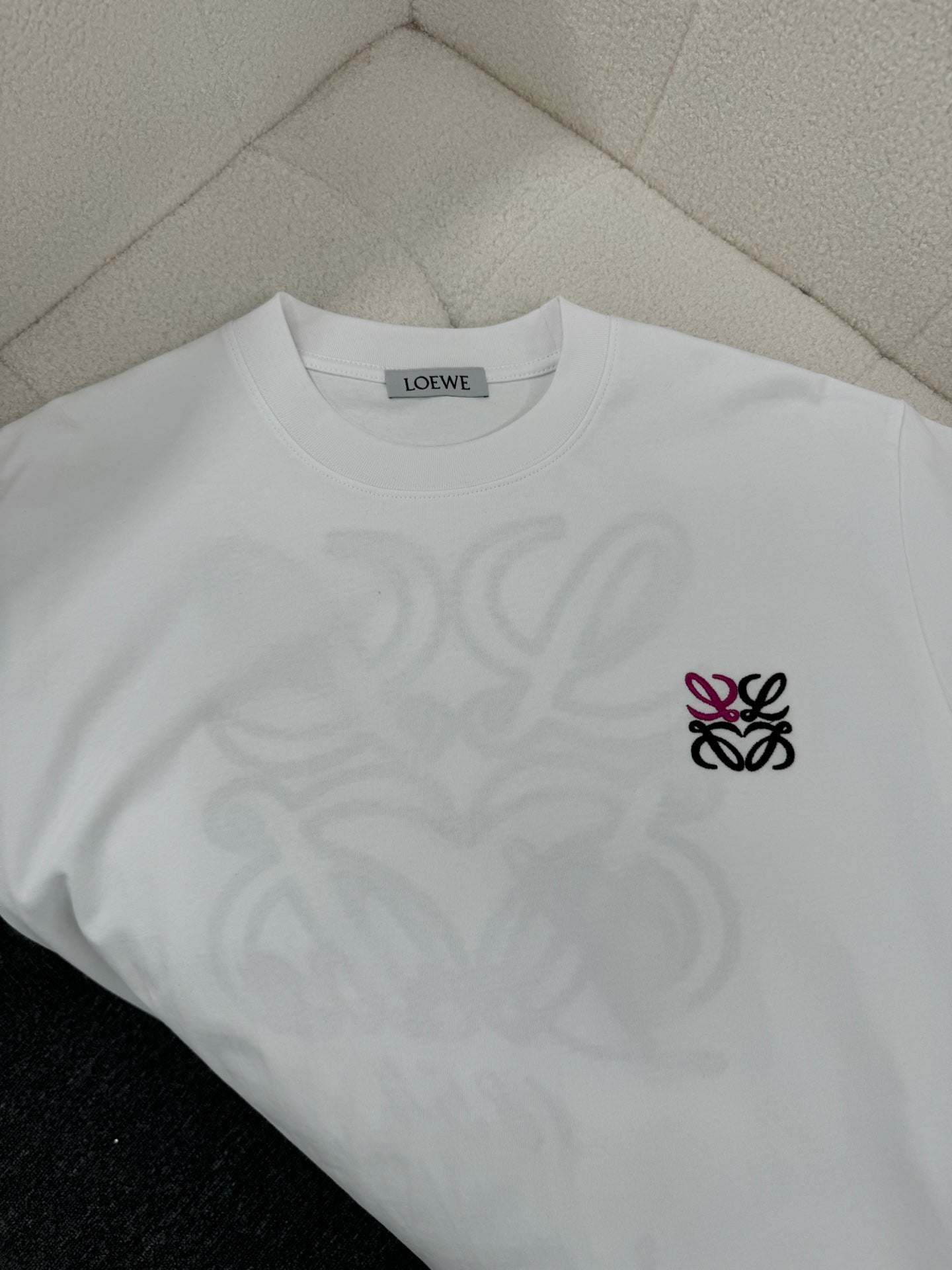 LuxluxHouse Best Quality Clothes T-shirt Loewe