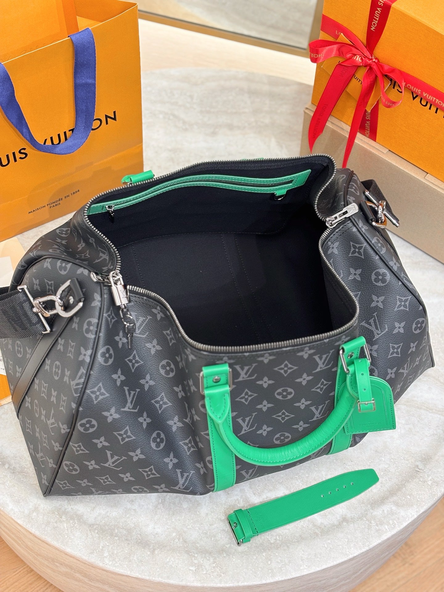 LuxluxHouse Best Quality Bags Louis Vuitton Men