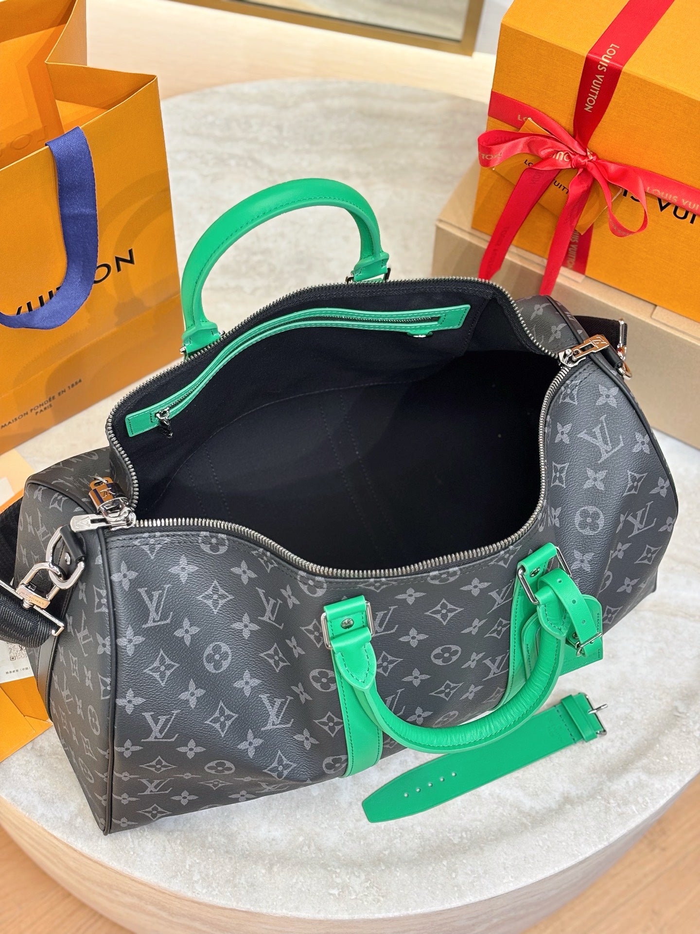 LuxluxHouse Best Quality Bags Louis Vuitton Men
