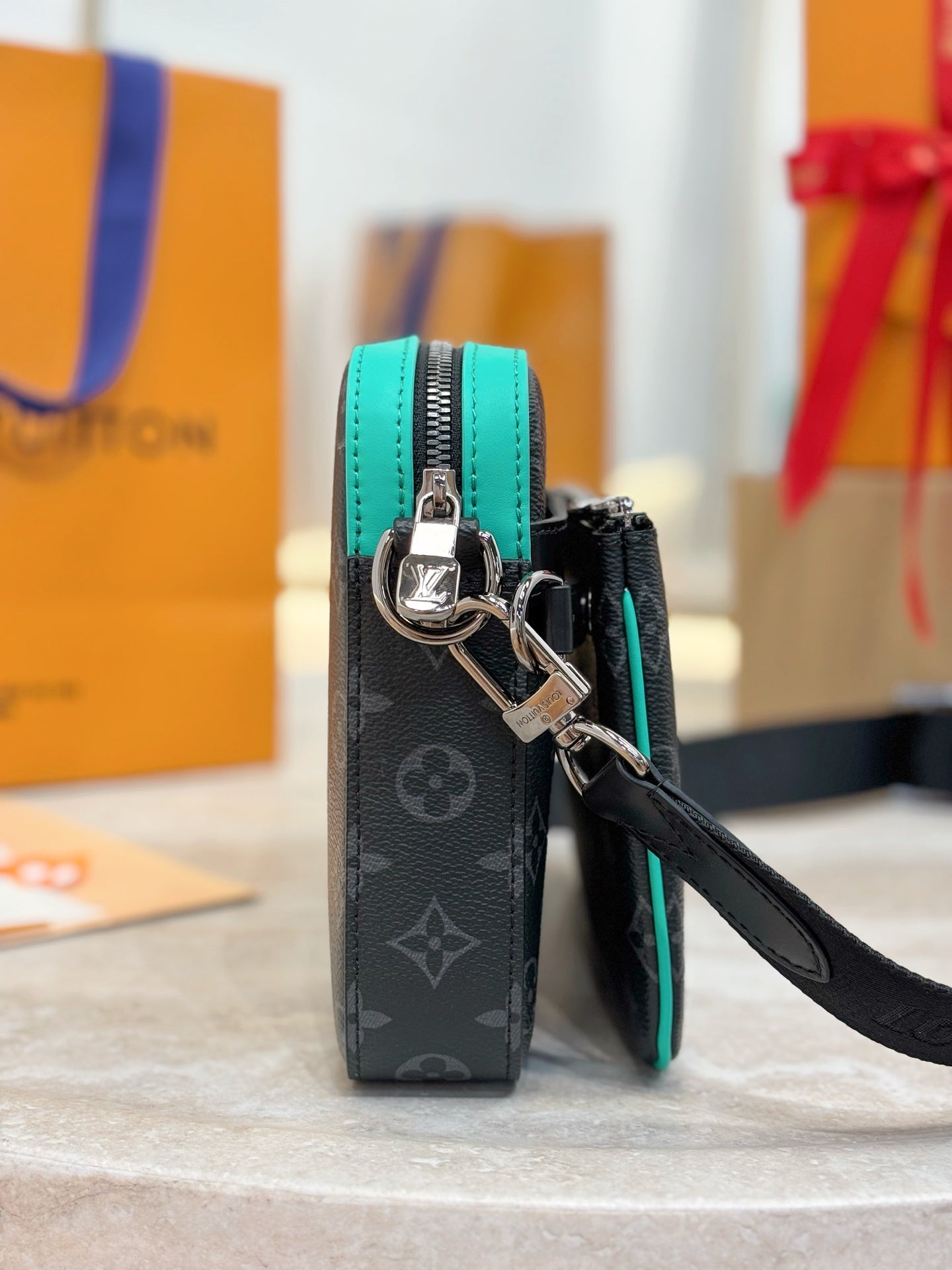 LuxluxHouse Best Quality Bags Louis Vuitton Men