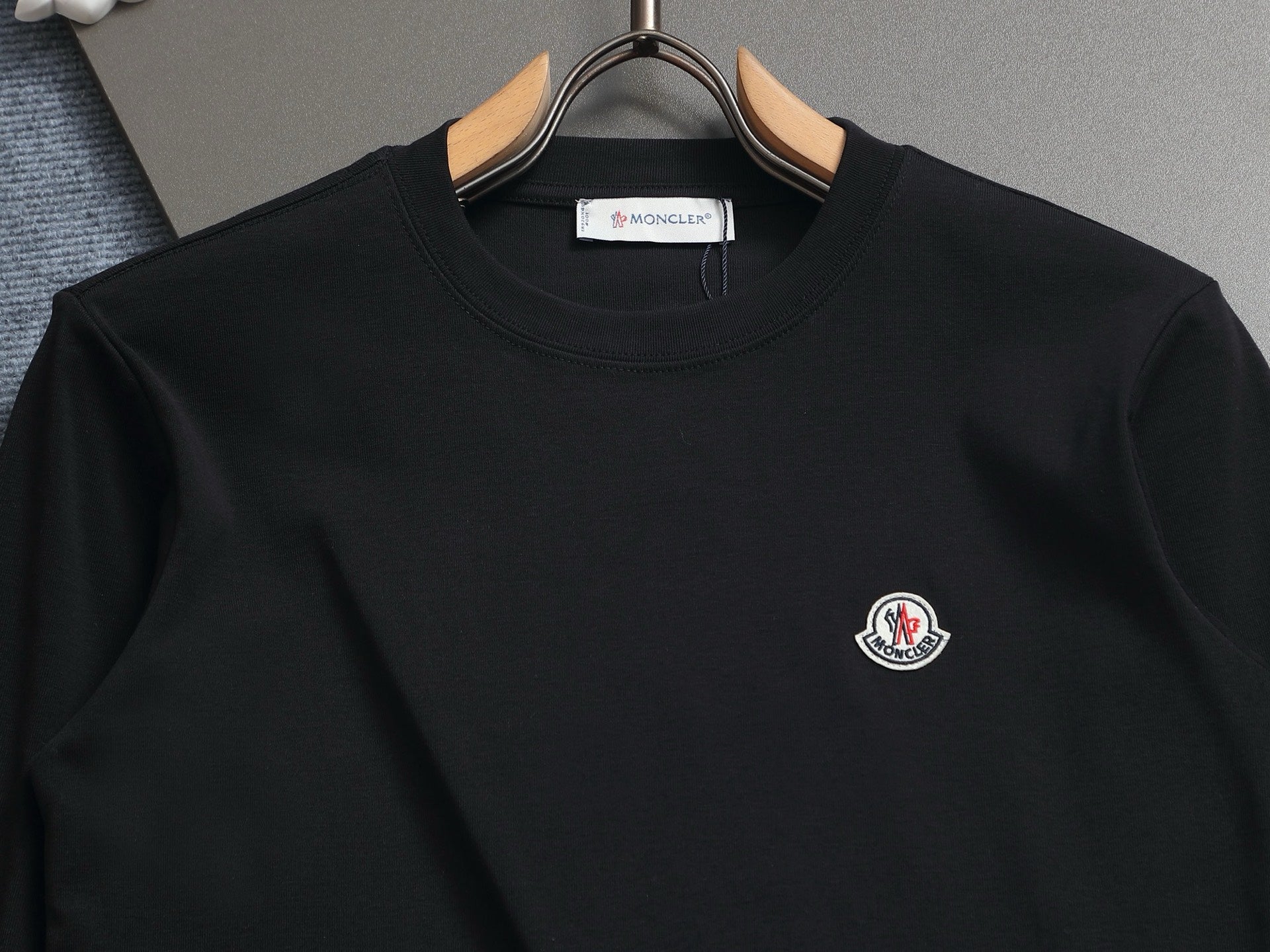 LuxluxHouse Best Quality Clothes T-shirt Moncler
