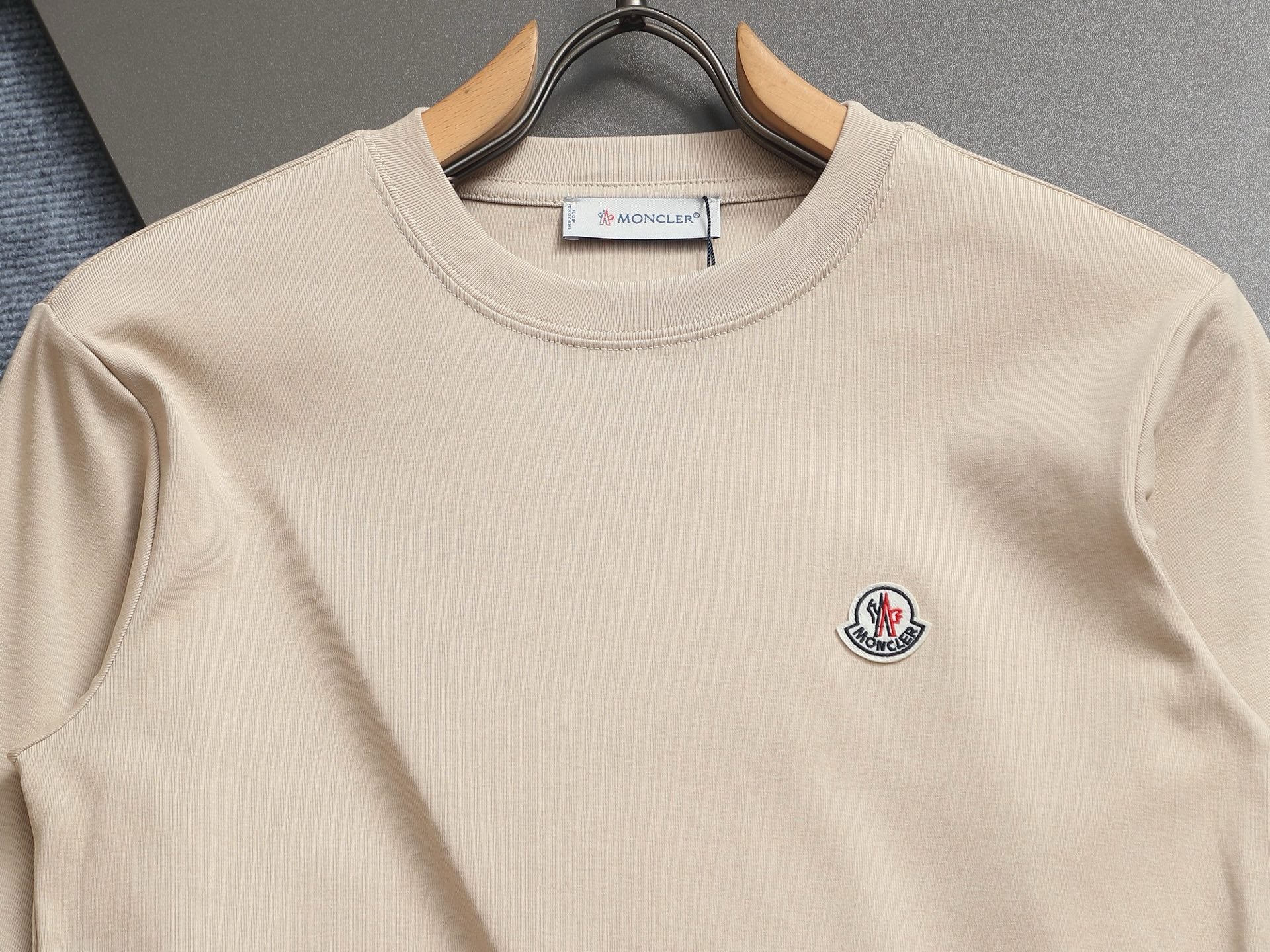 LuxluxHouse Best Quality Clothes T-shirt Moncler