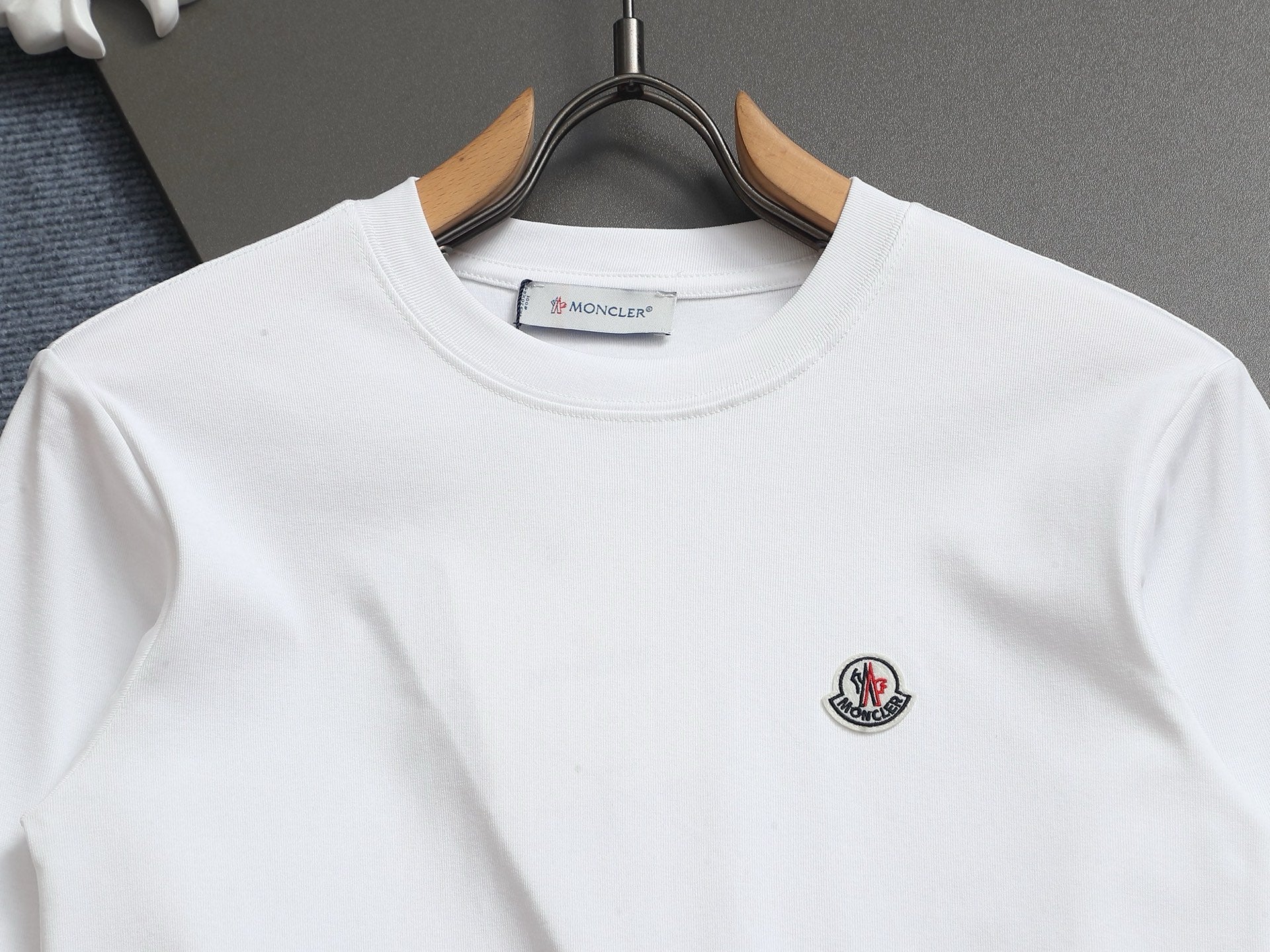 LuxluxHouse Best Quality Clothes T-shirt Moncler