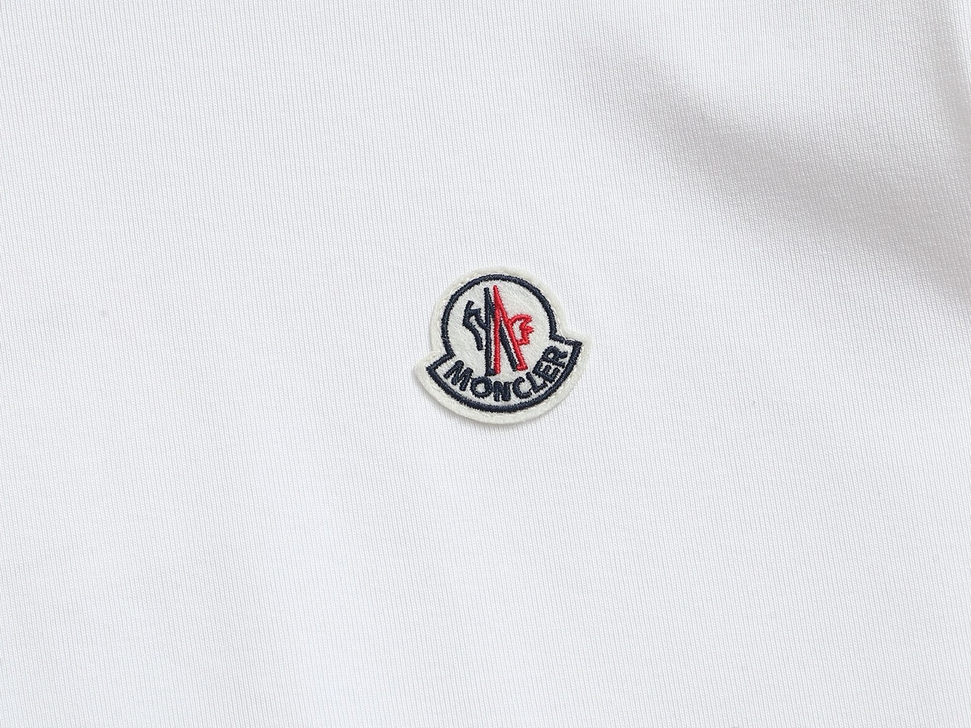 LuxluxHouse Best Quality Clothes Hoodie & Sweater Moncler