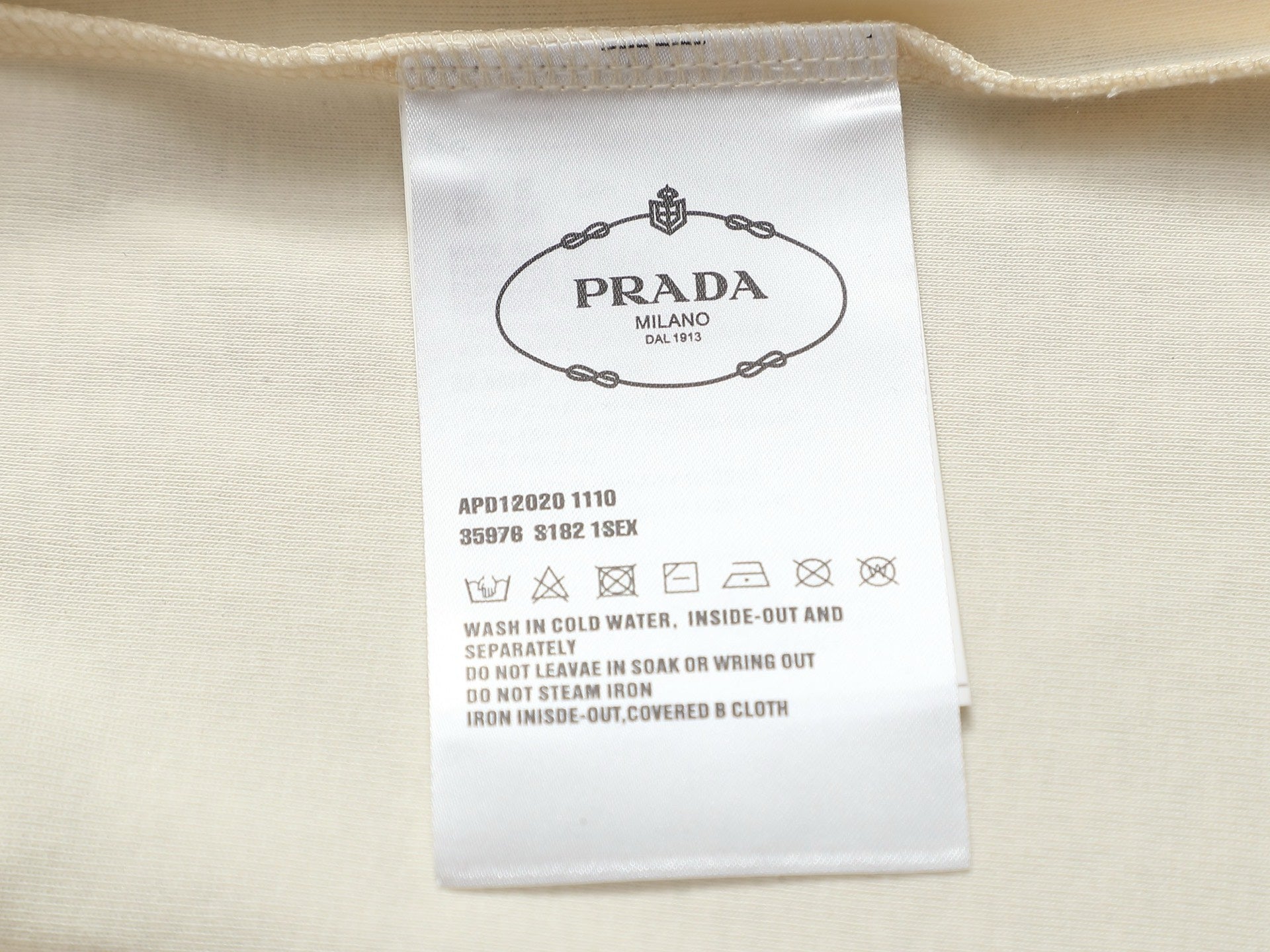 LuxluxHouse Best Quality Clothes T-shirt Prada