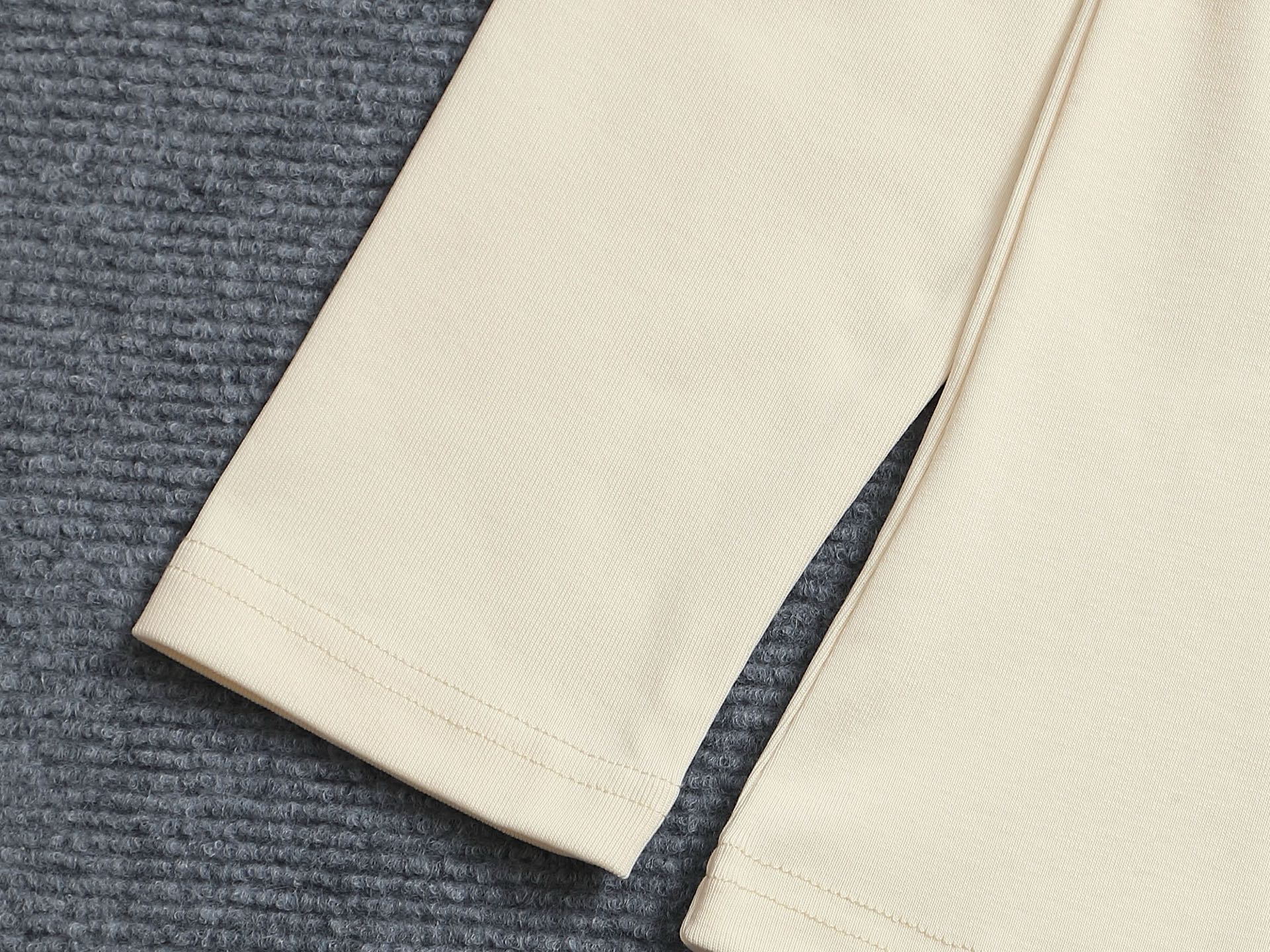 LuxluxHouse Best Quality Clothes T-shirt Prada