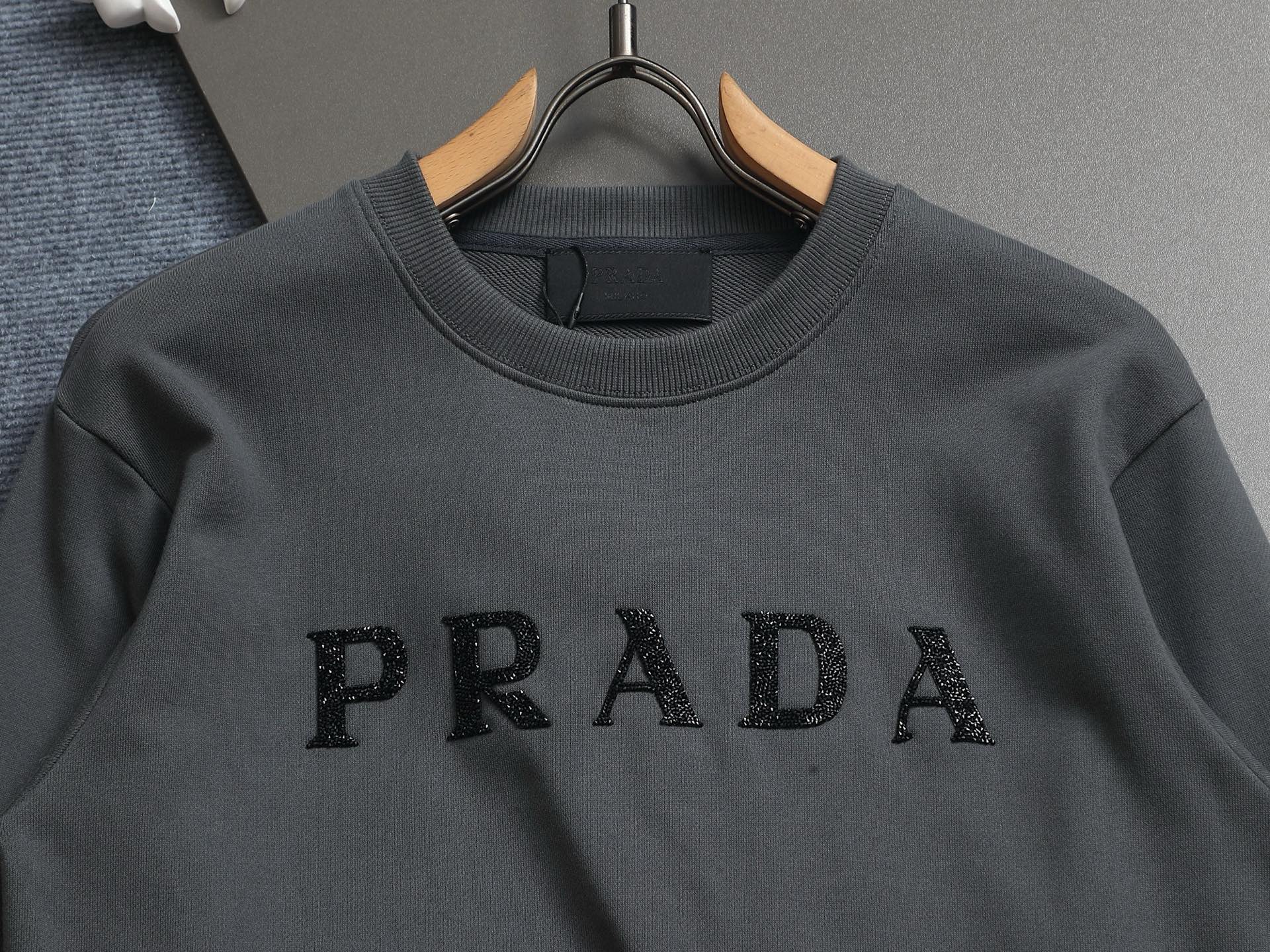 LuxluxHouse Best Quality Clothes Hoodie & Sweater Prada