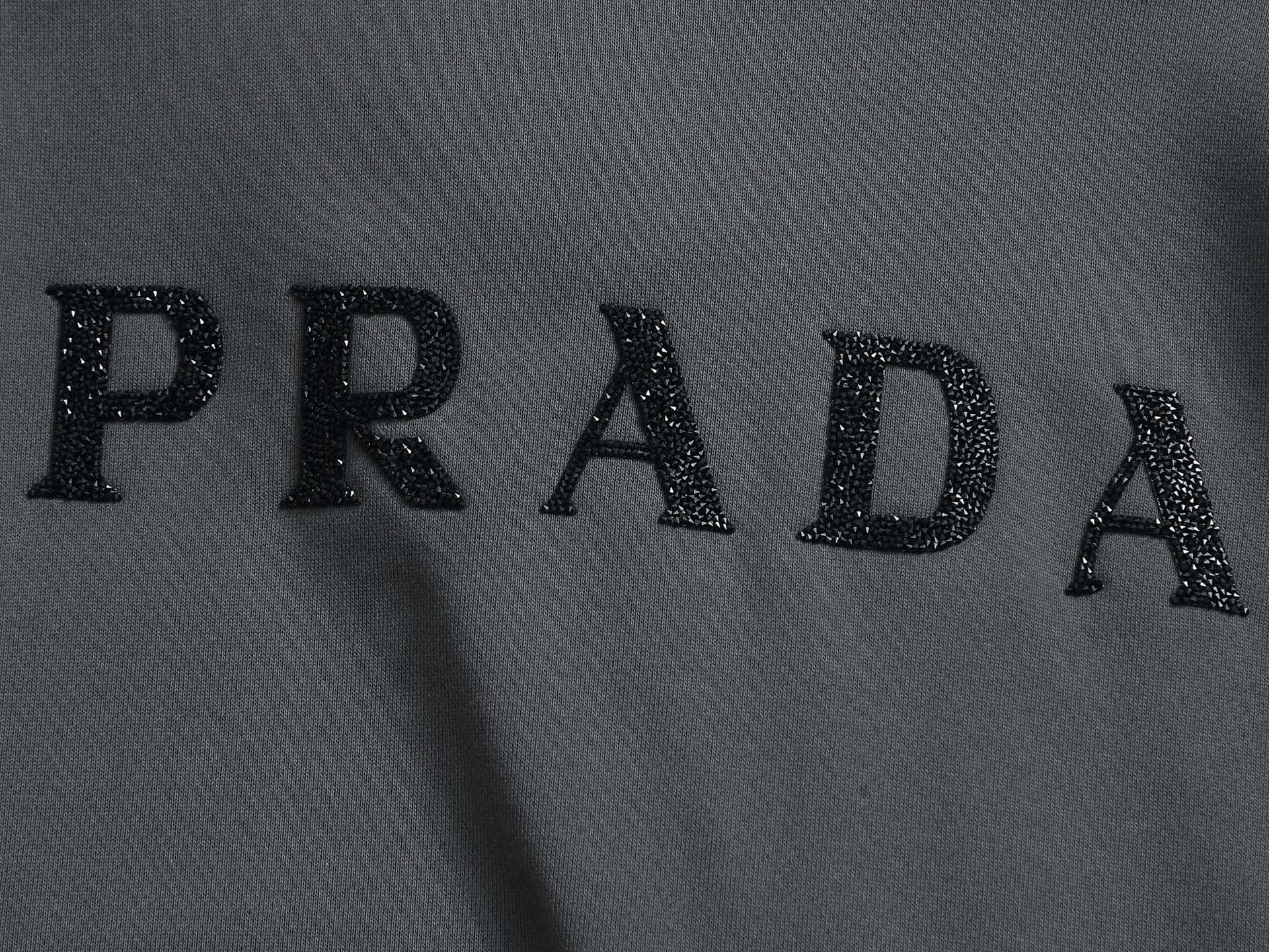 LuxluxHouse Best Quality Clothes Hoodie & Sweater Prada