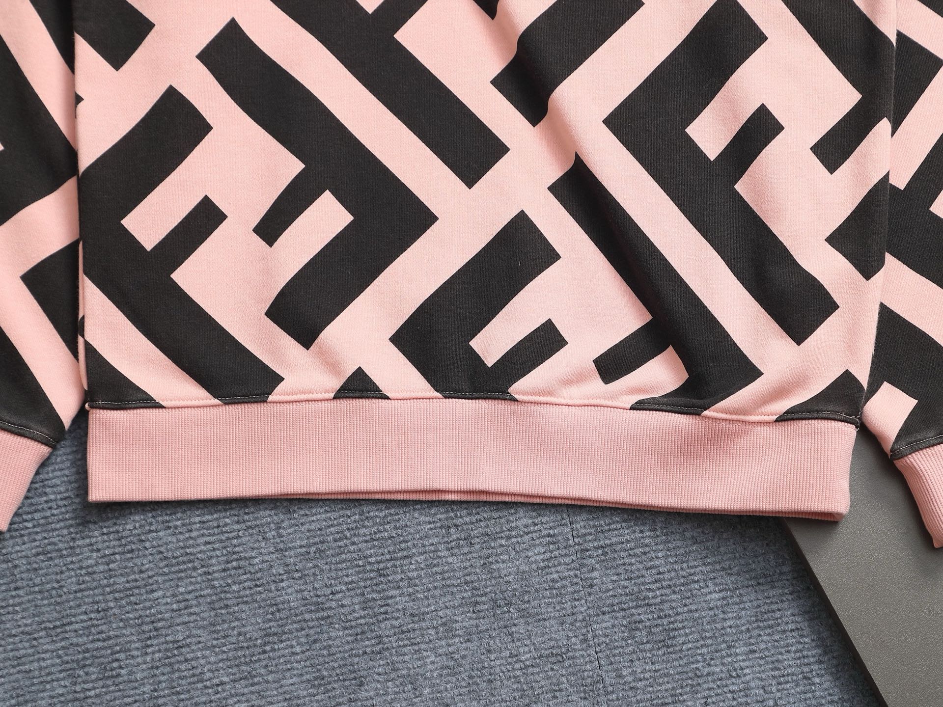 LuxluxHouse Best Quality Clothes Fendi Hoodie & Sweater
