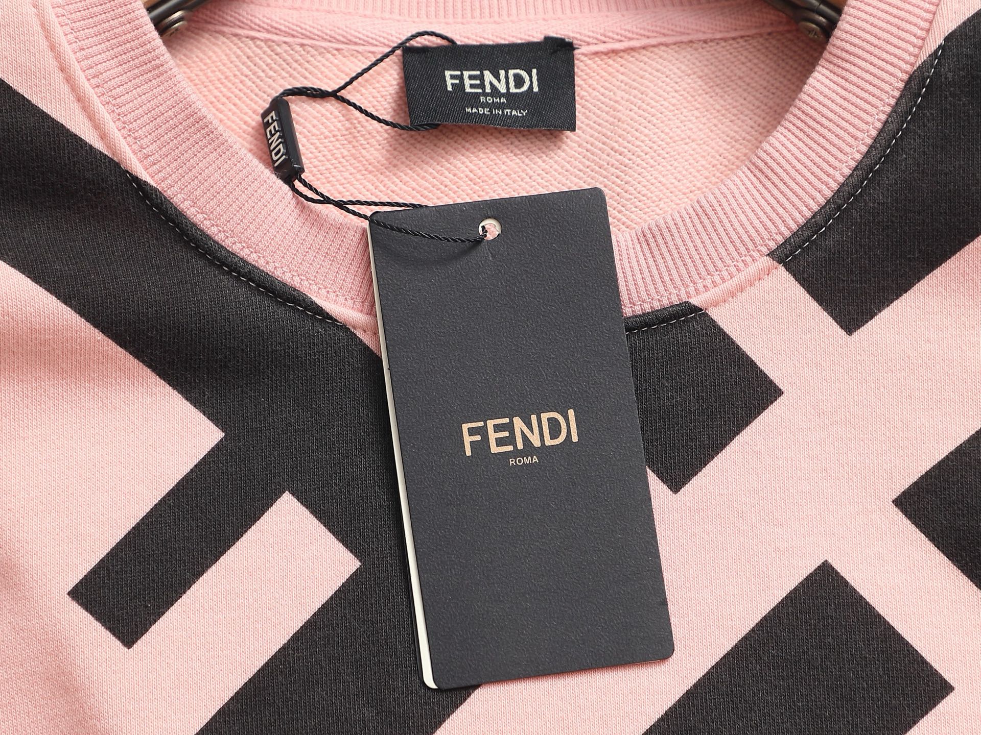 LuxluxHouse Best Quality Clothes Fendi Hoodie & Sweater
