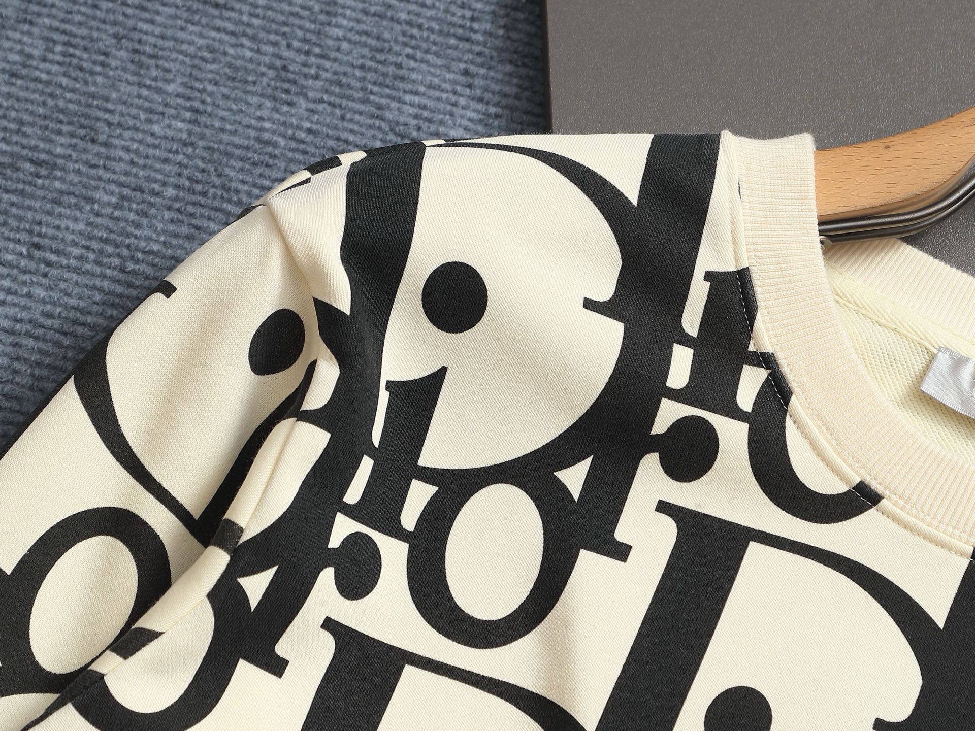 LuxluxHouse Best Quality Clothes T-shirt Dior