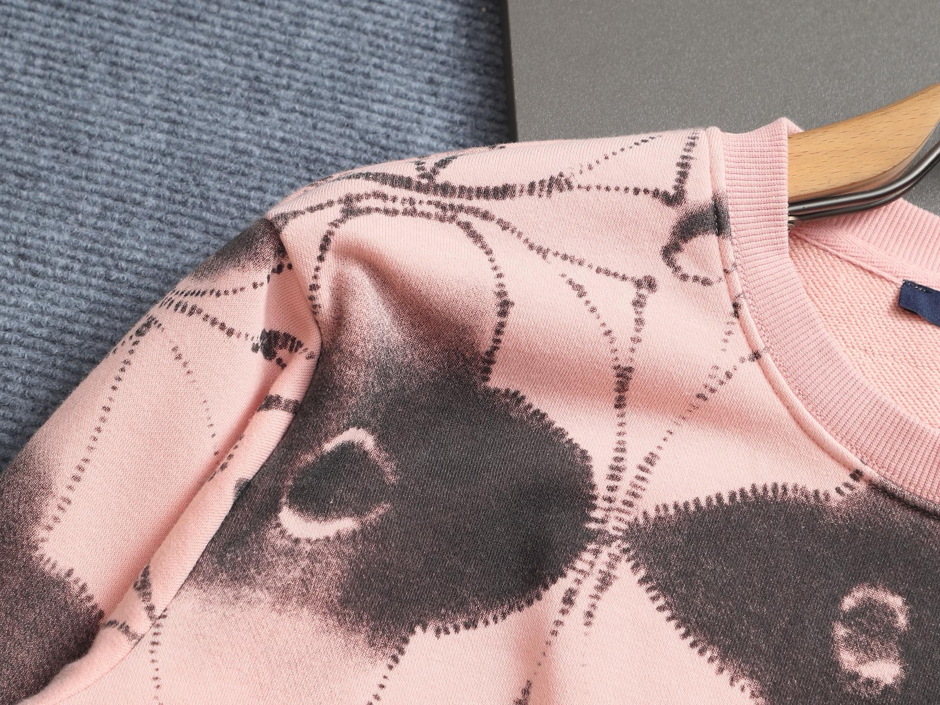 LuxluxHouse Best Quality Clothes Hoodie & Sweater Louis Vuitton