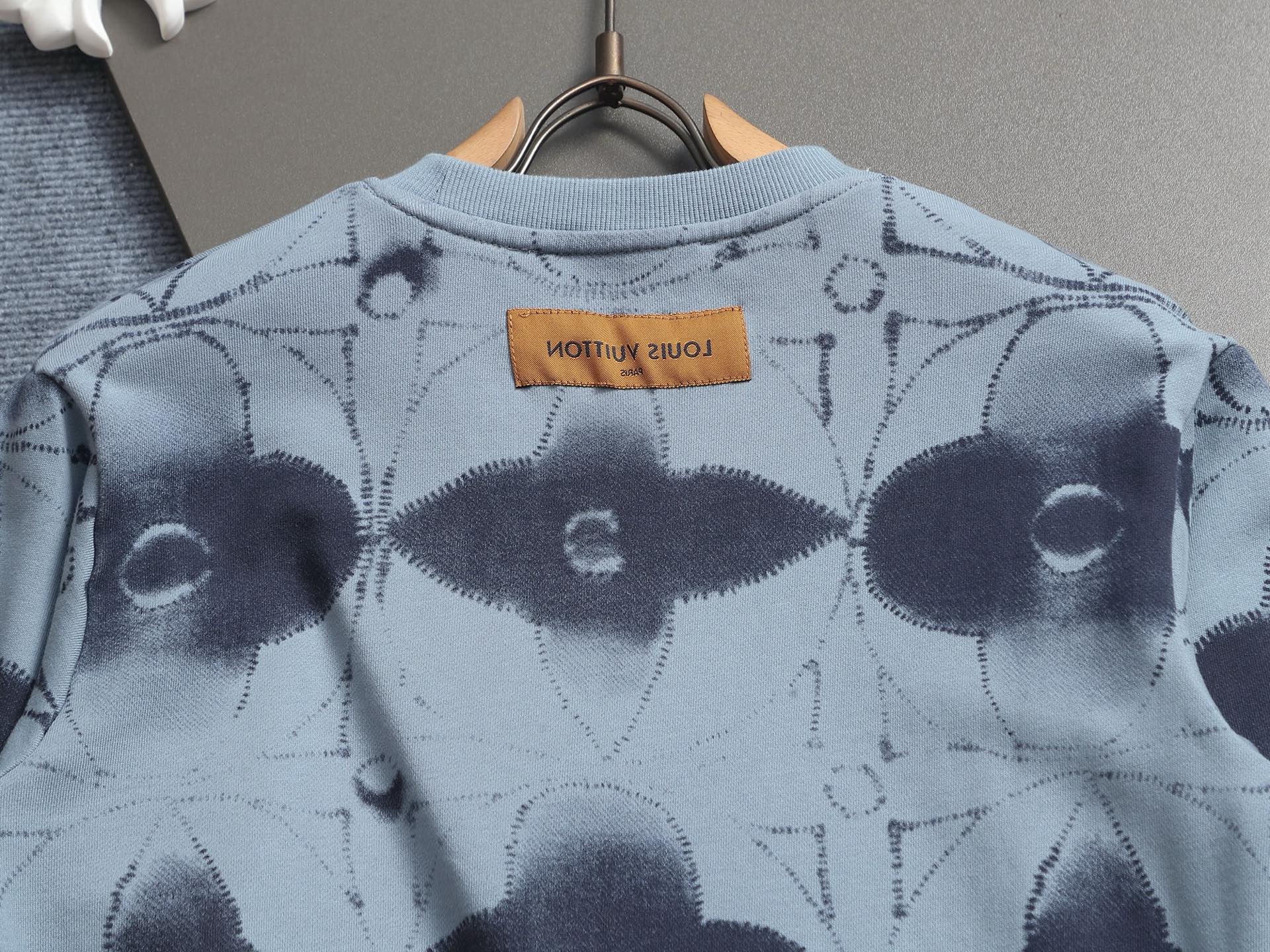 LuxluxHouse Best Quality Clothes Hoodie & Sweater Louis Vuitton