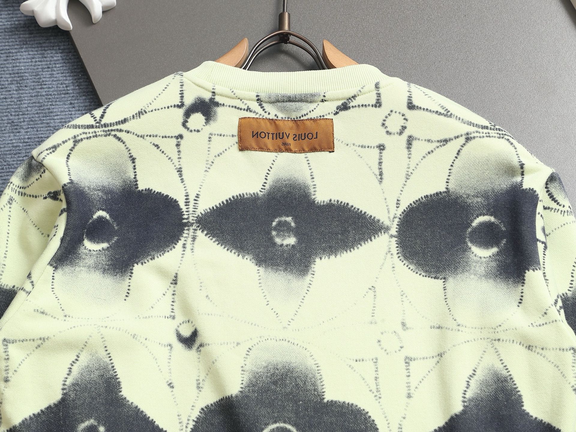 LuxluxHouse Best Quality Clothes Hoodie & Sweater Louis Vuitton