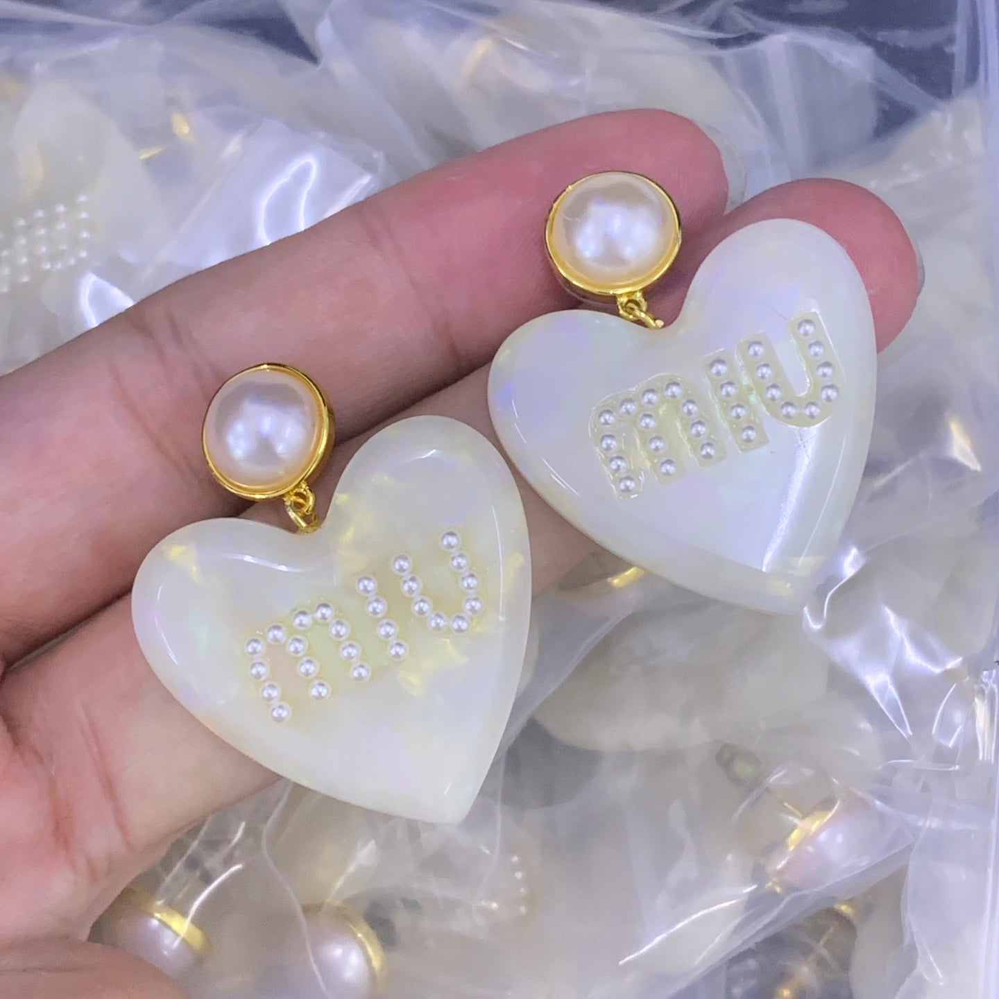 LuxluxHouse Low Price And High Quality Accessories Miu Miu