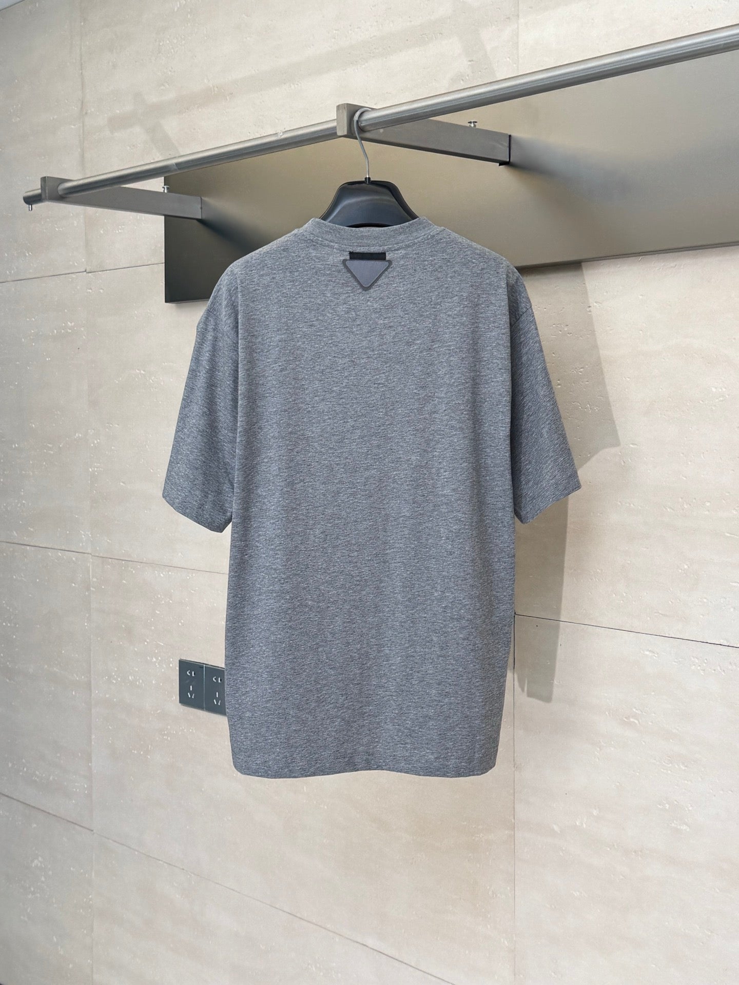 LuxluxHouse Best Quality Clothes T-shirt Prada