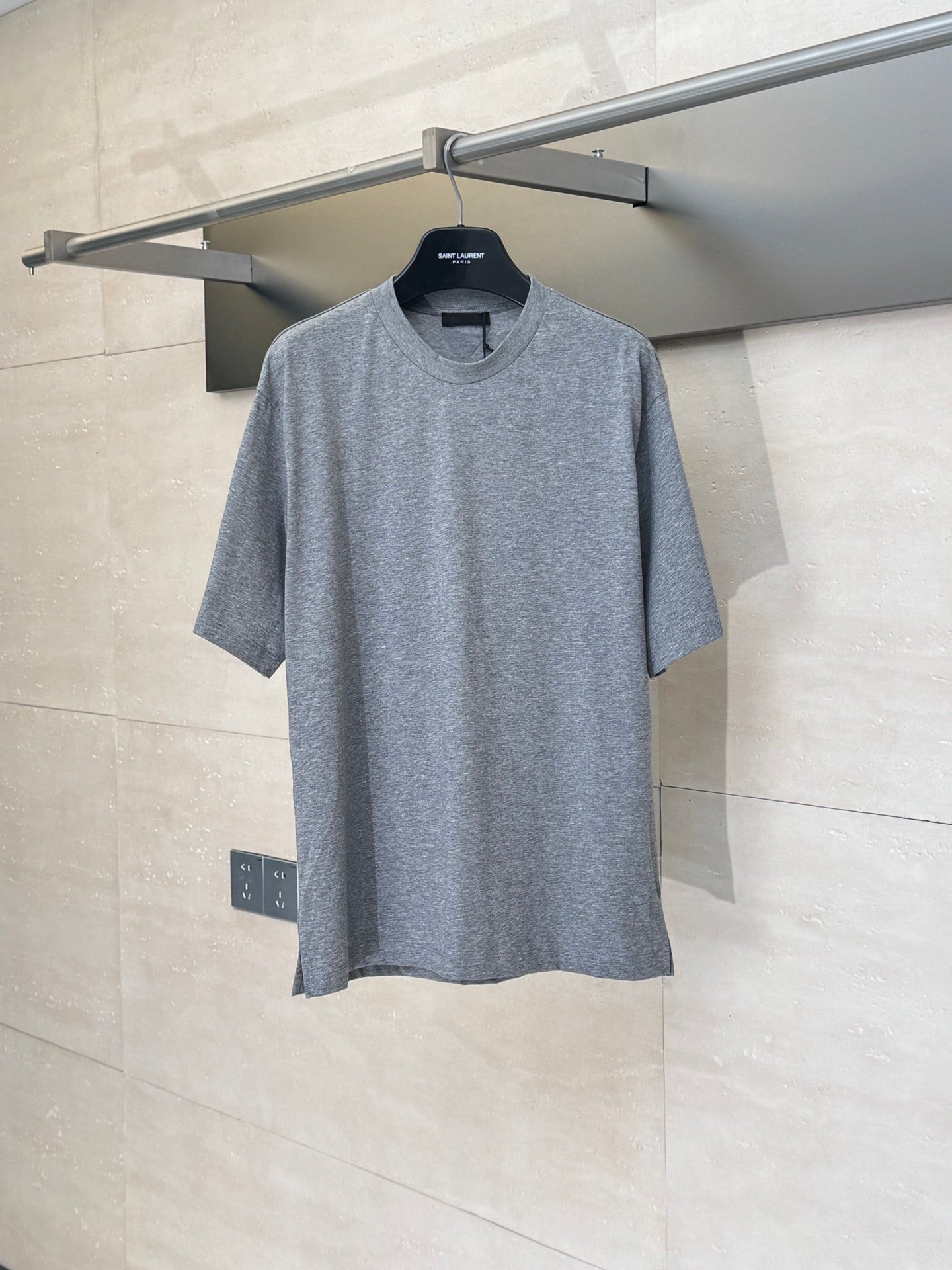 LuxluxHouse Best Quality Clothes T-shirt Prada