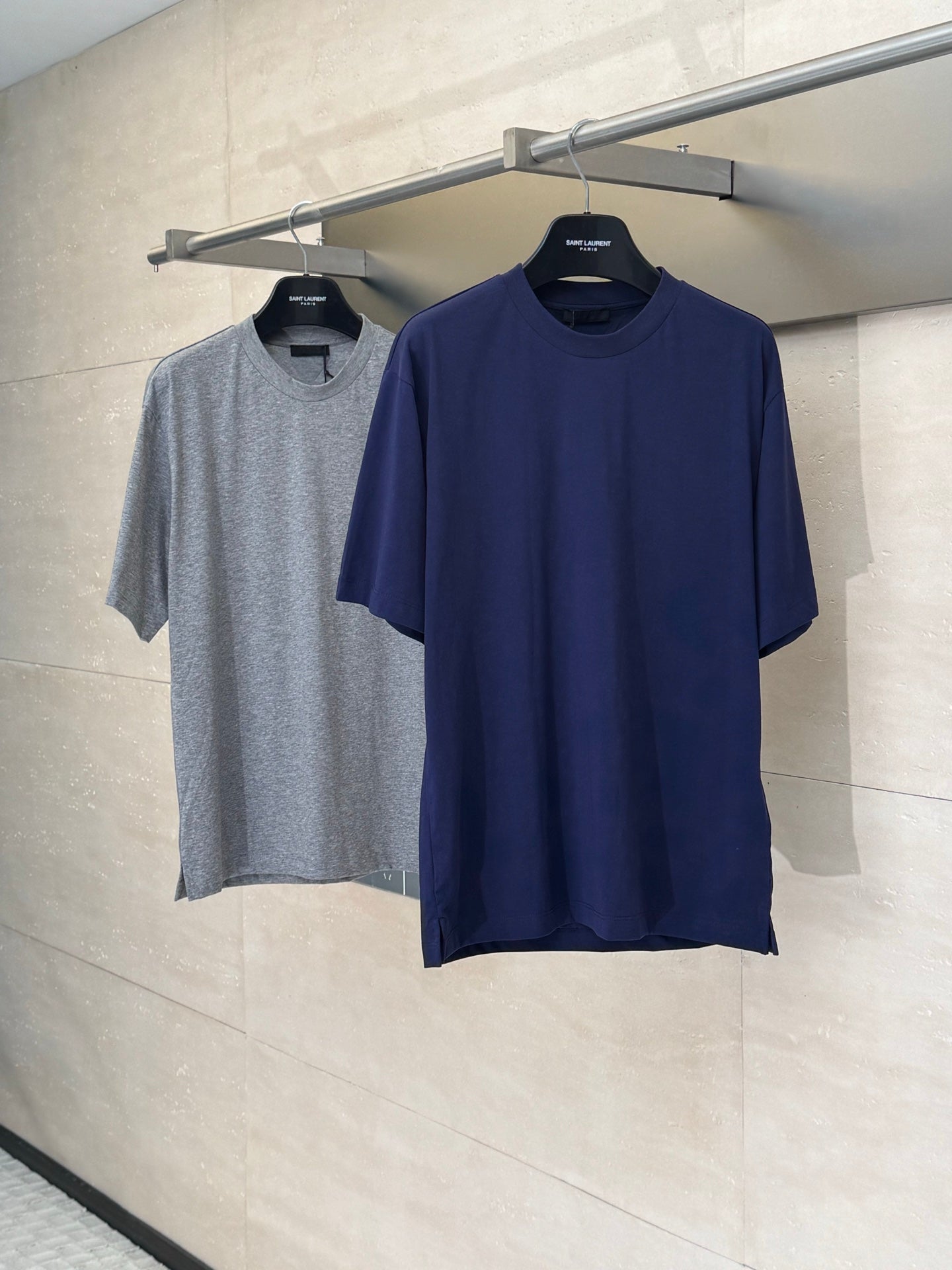 LuxluxHouse Best Quality Clothes T-shirt Prada