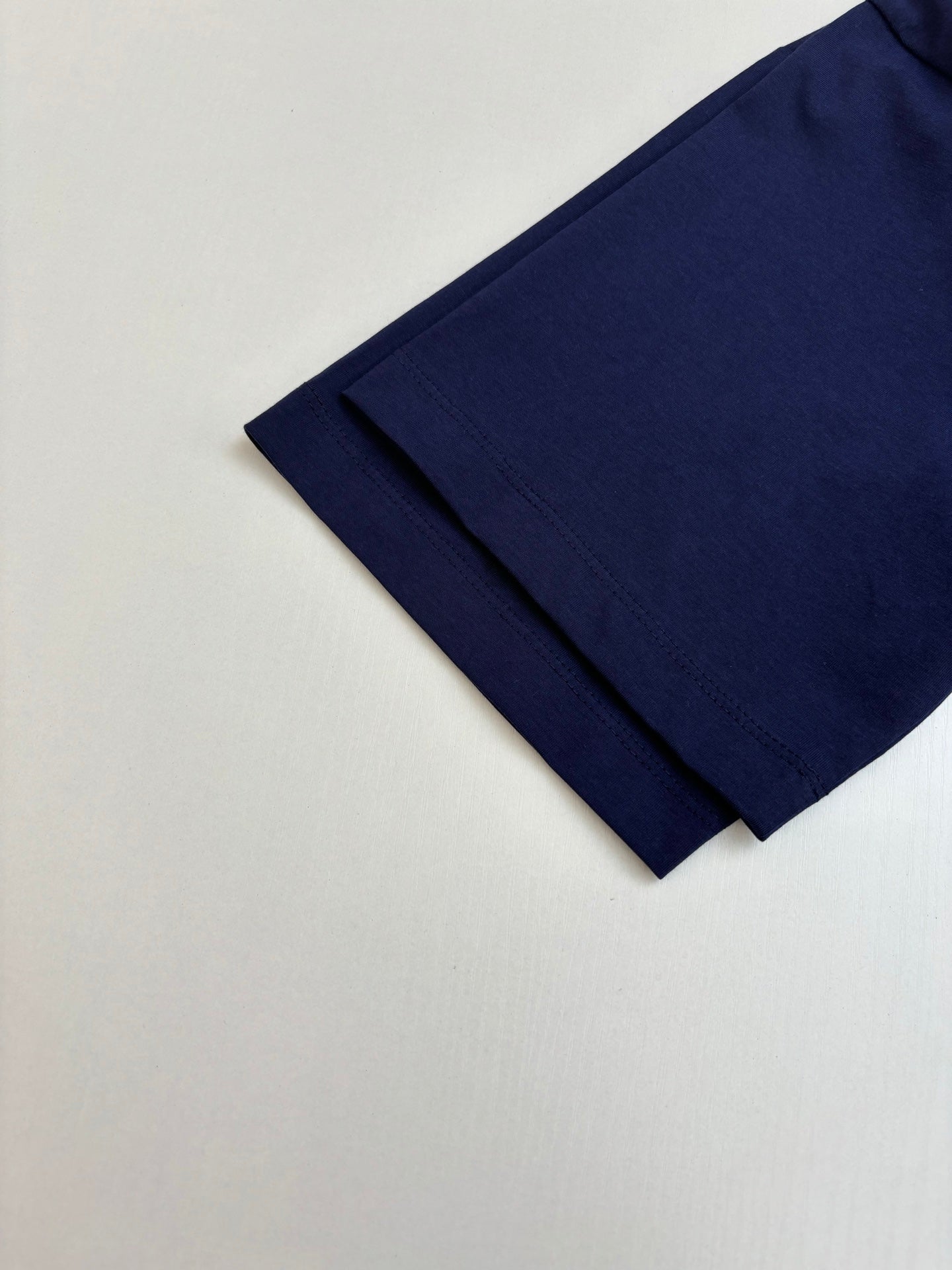 LuxluxHouse Best Quality Clothes T-shirt Prada