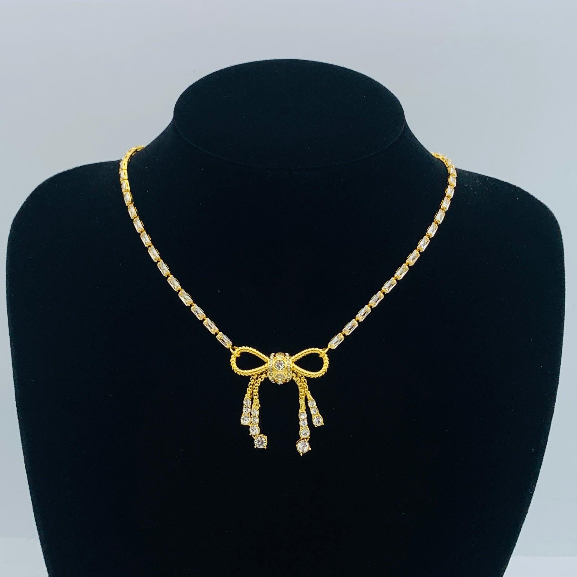 LuxluxHouse Low Price And High Quality Accessories Miu Miu