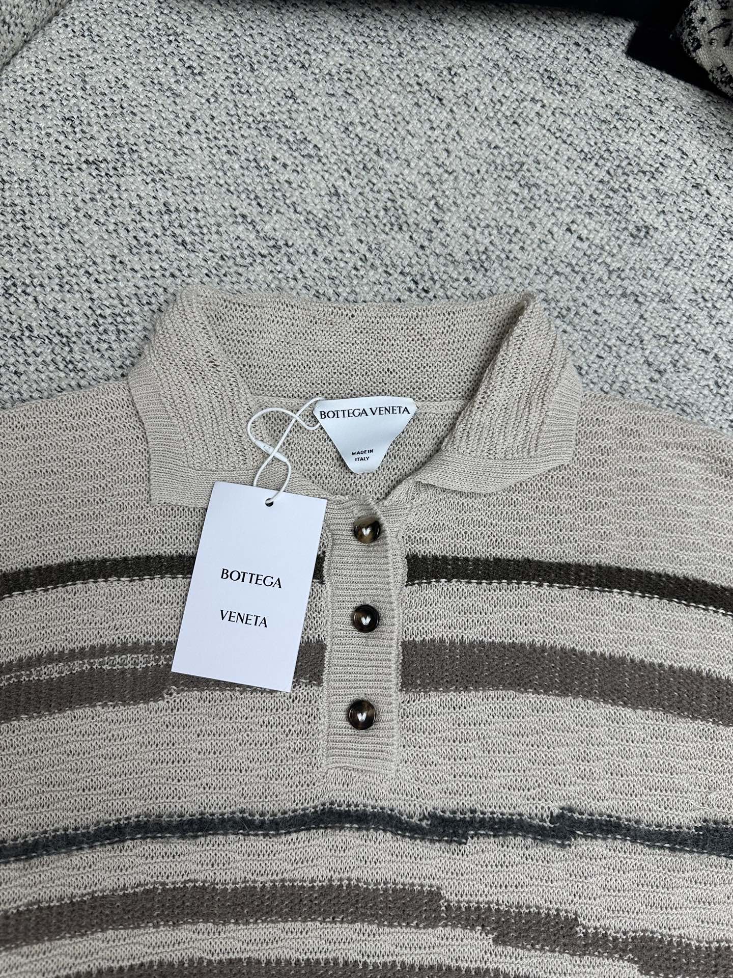 LuxluxHouse Best Quality Clothes Shirts&Polo Off White