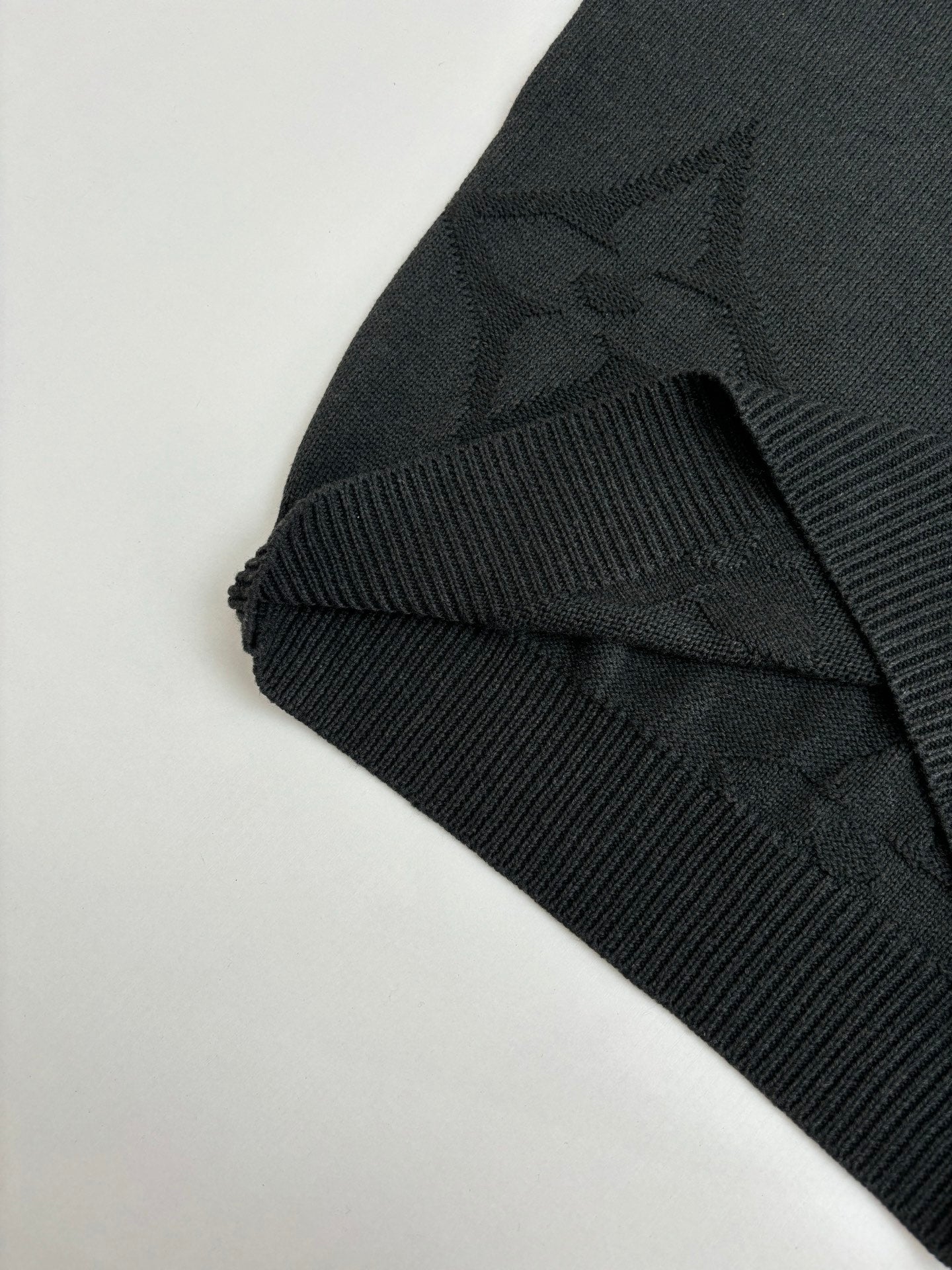 LuxluxHouse Best Quality Clothes Hoodie & Sweater Louis Vuitton