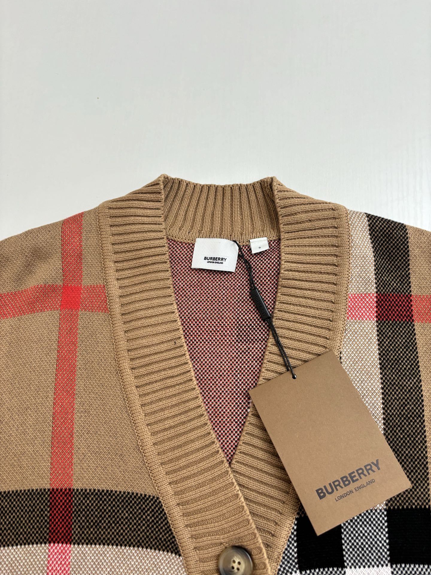LuxluxHouse Best Quality Clothes Burberry Hoodie & Sweater